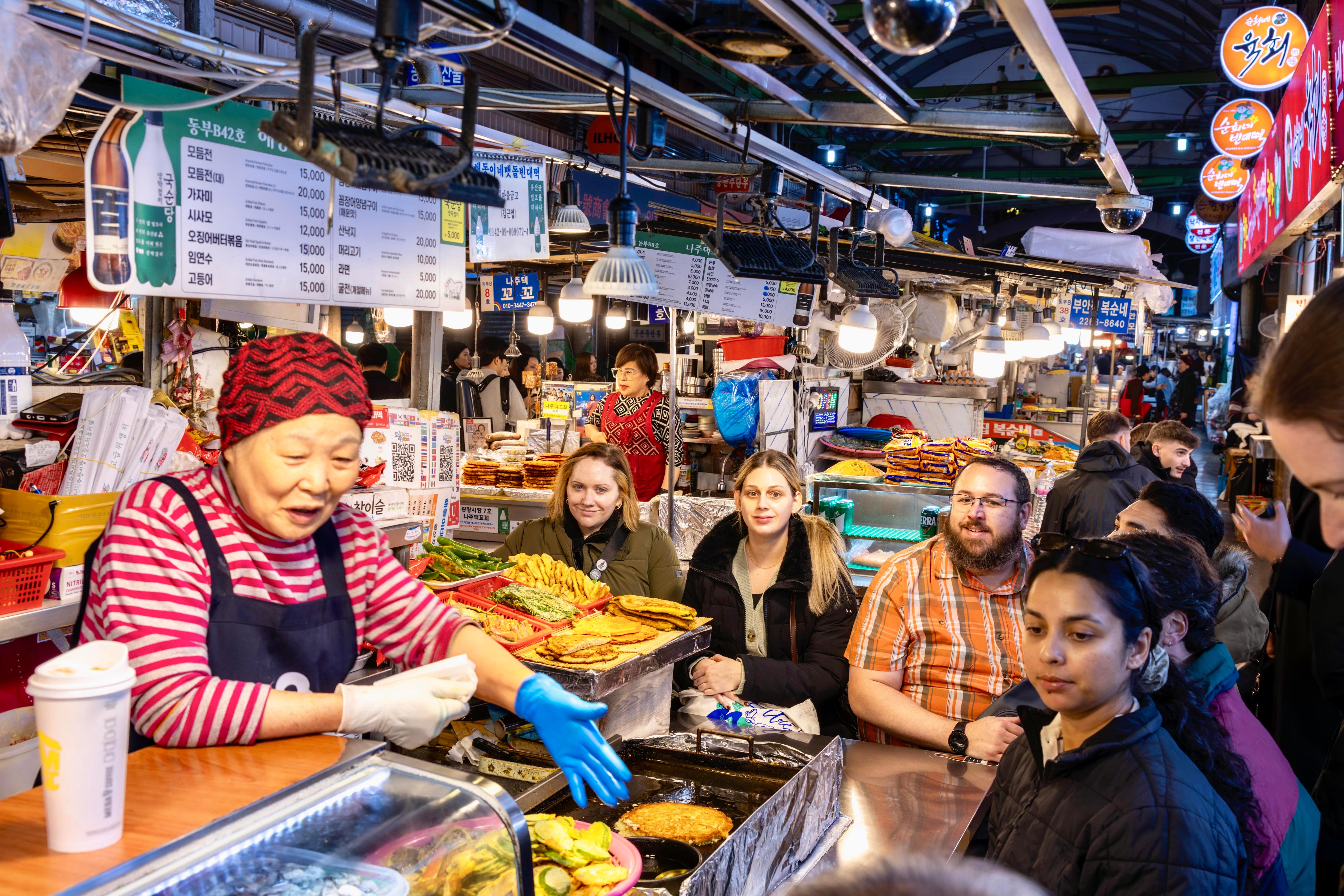 Seoul Dongmyo Flea and Gwangjang Market Tour 2