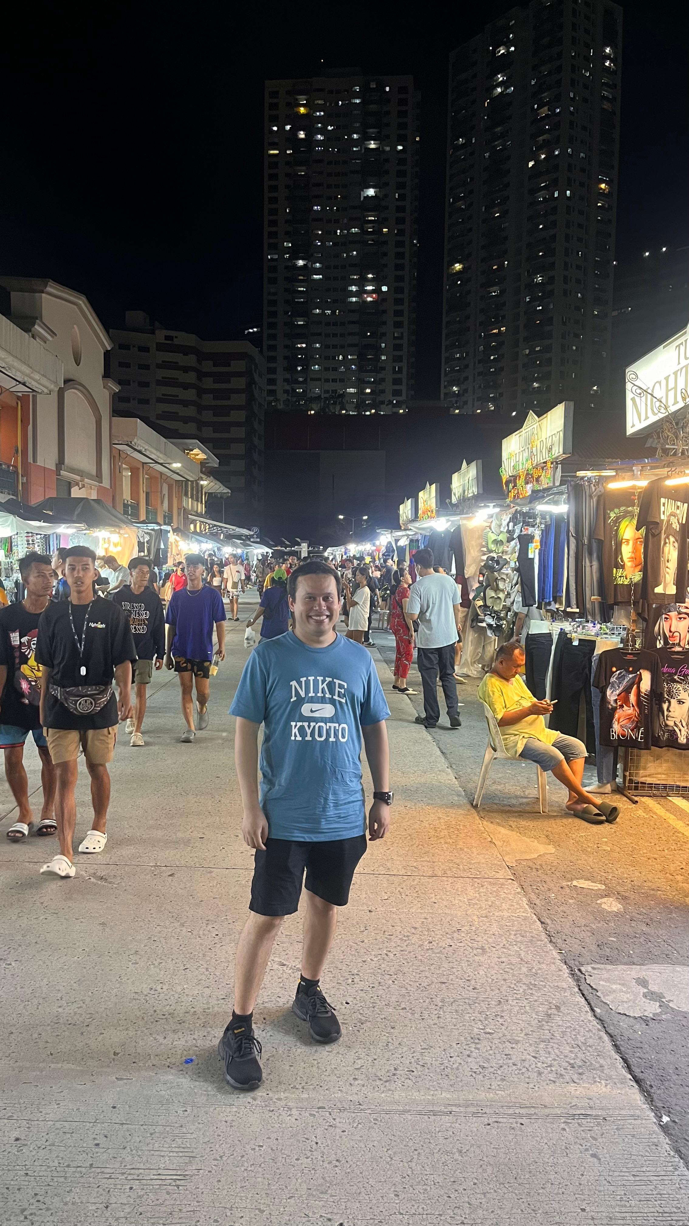 Manila Night Market with Local Guide 2