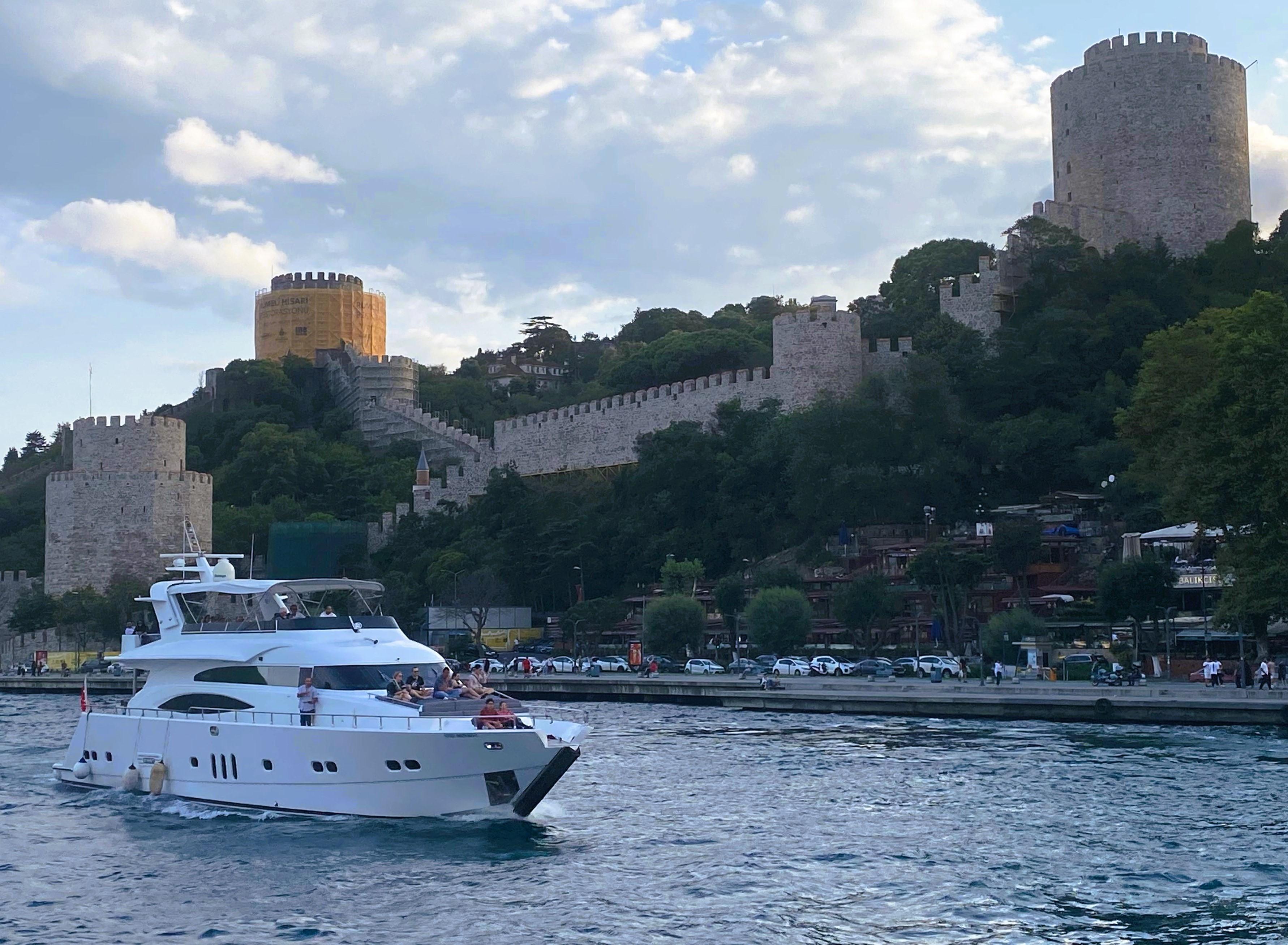 Istanbul: Bosphorus Strait and Black Sea Lunch Cruise 2