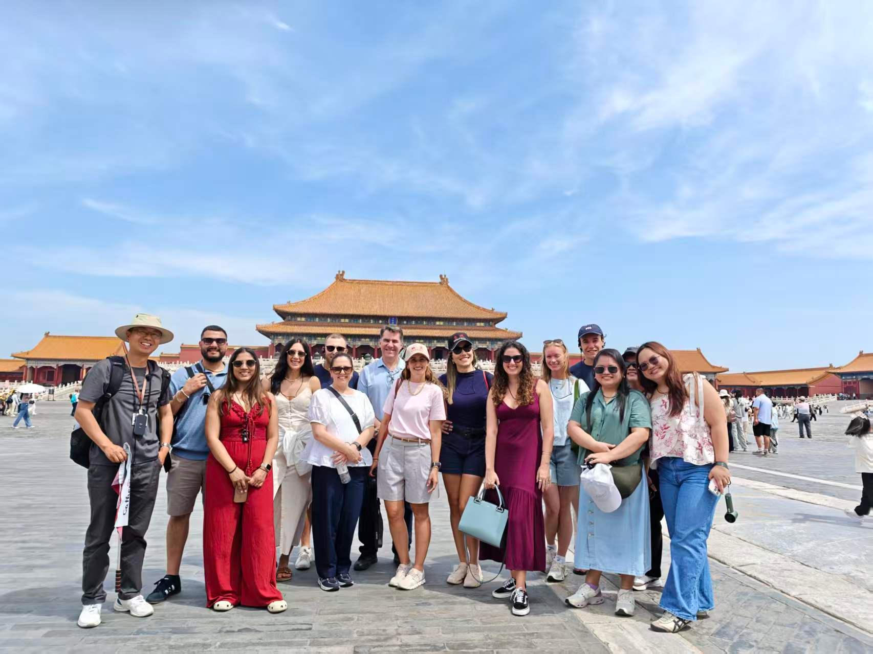 Forbidden City & Mutianyu Great Wall Tour w/ Multi-language 3