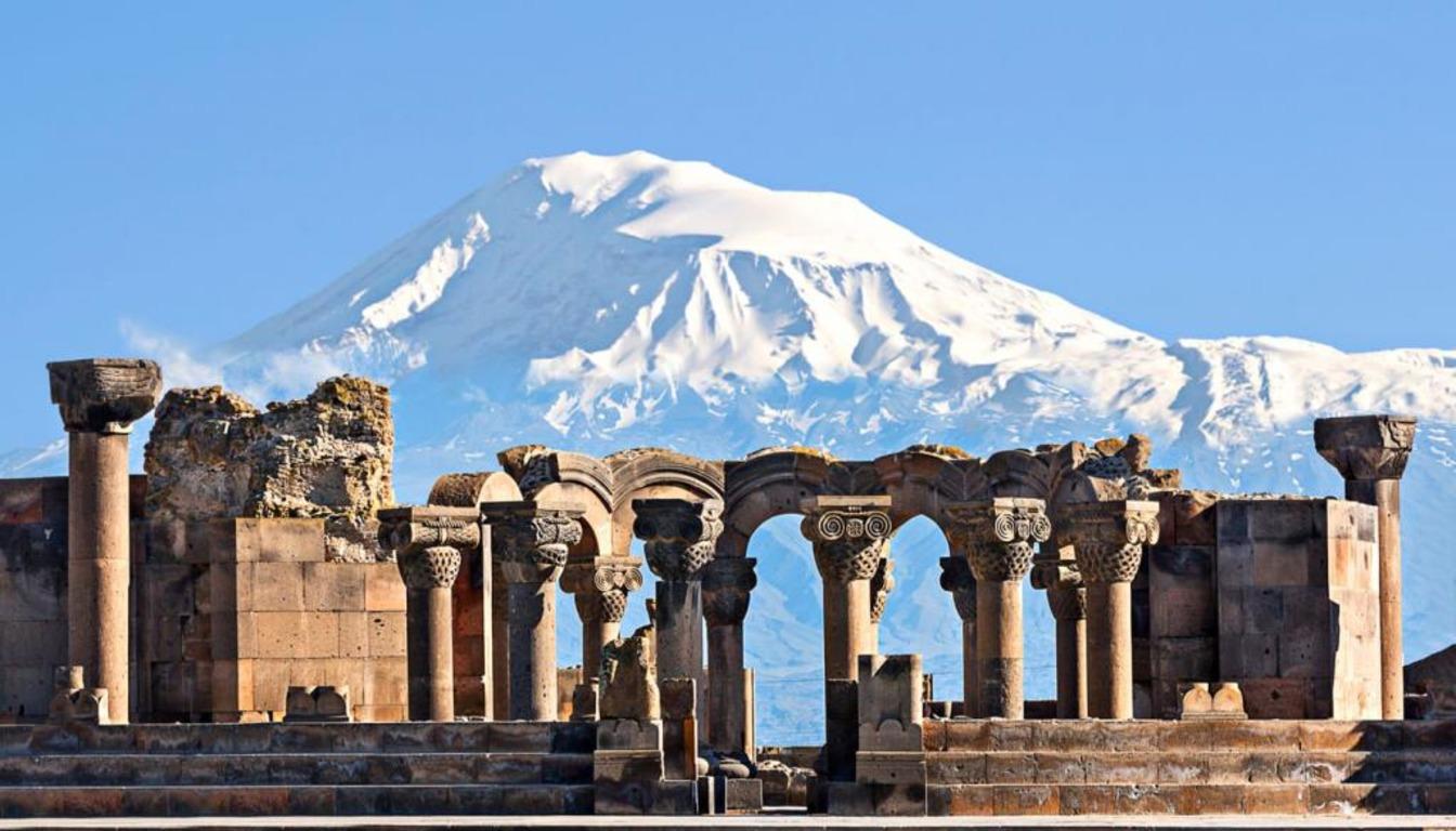 Historical Armenia: Zvartnots, Etchmiadzin and Sardarapat