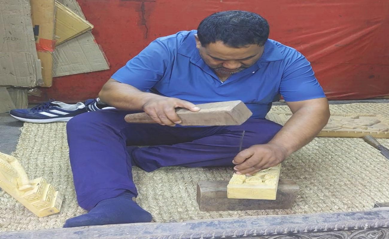 Bhaktapur: Tour with a Woodcarving Workshop & Newari Lunch 2