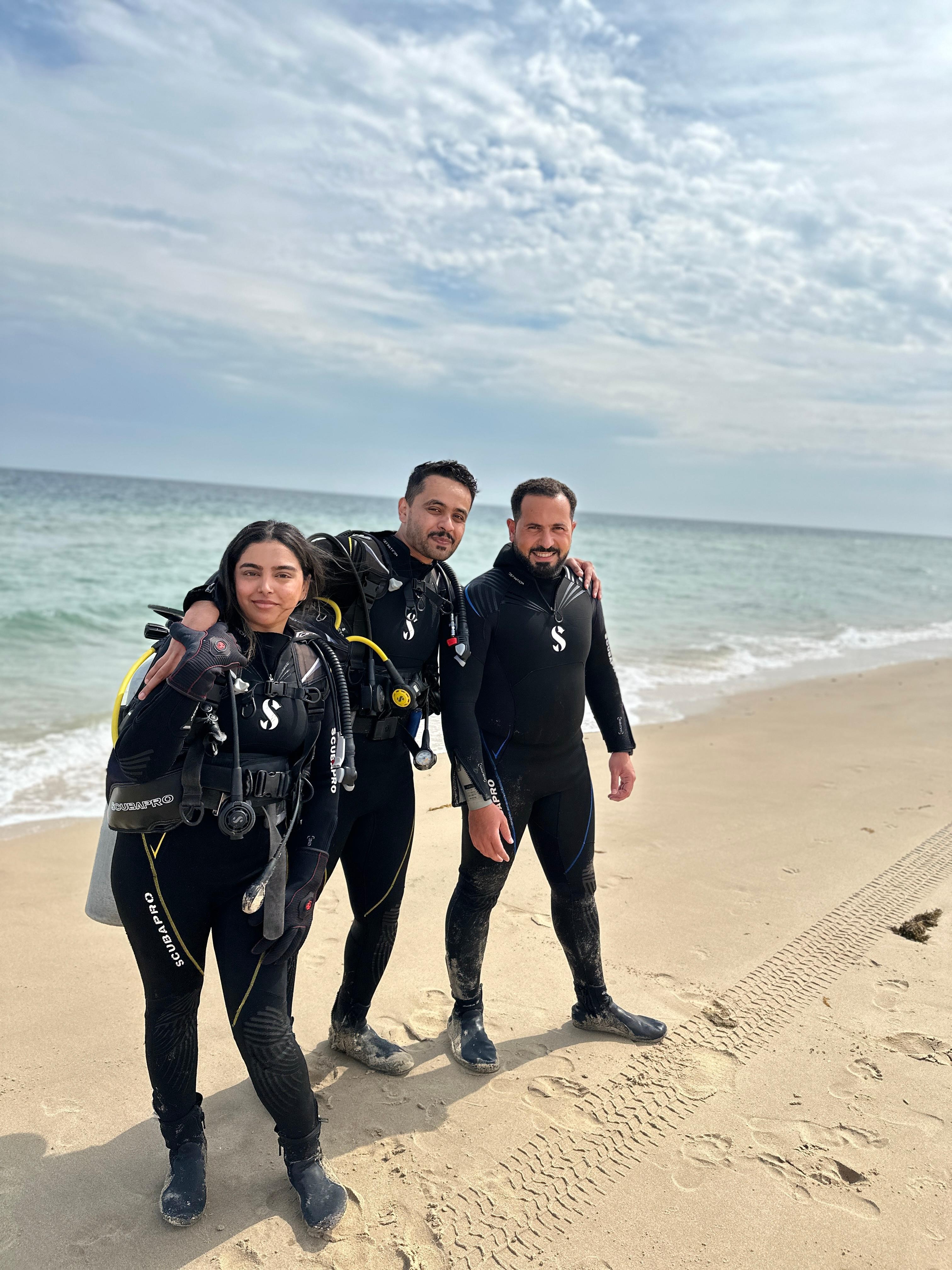 Qatar: Beginner Scuba Diving with Pickup and Drop-off 2