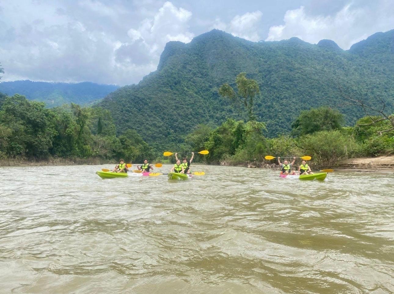 Vang Vieng: Kayaking & Cave with Zip Line/Blue Lagoon 3