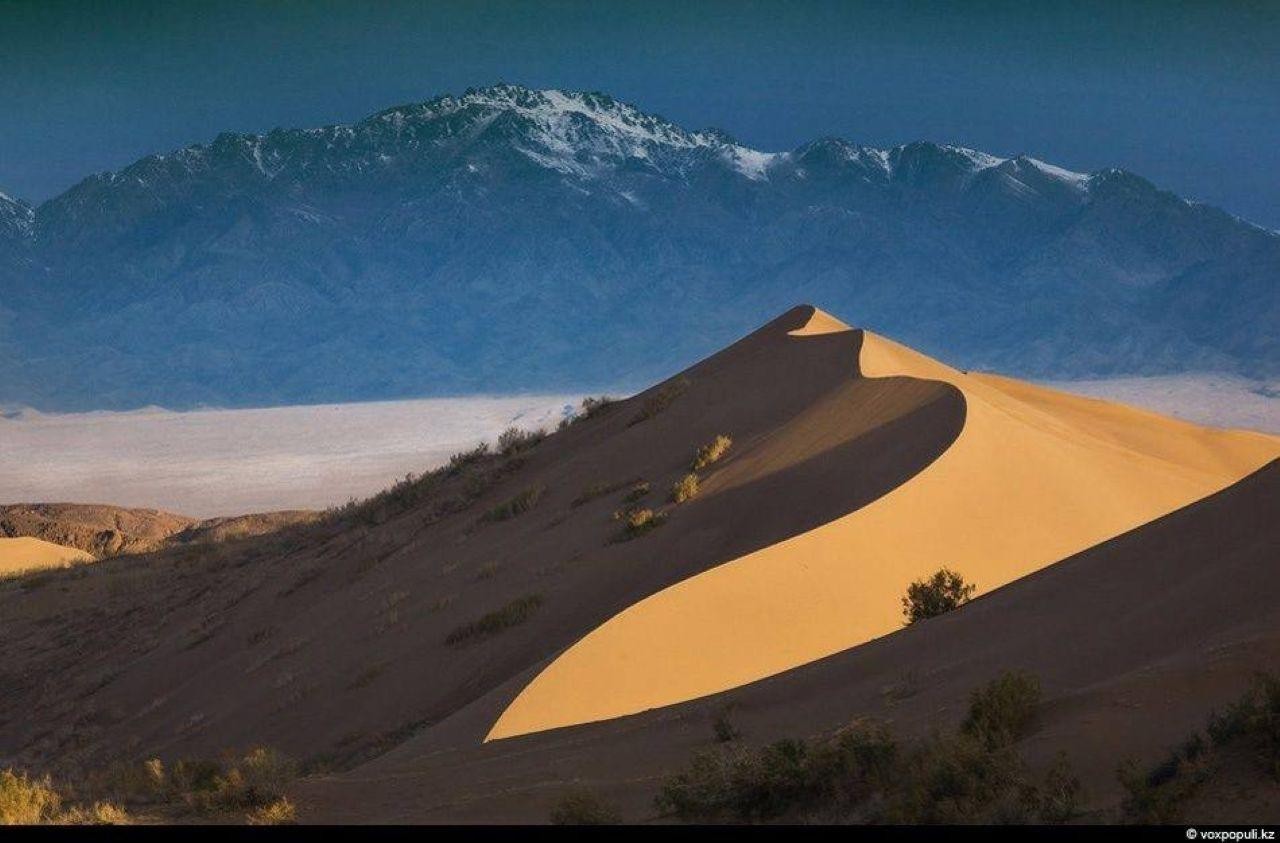 From Almaty: Altyn-Emel Day Tour with a Singing Dune Climb 2
