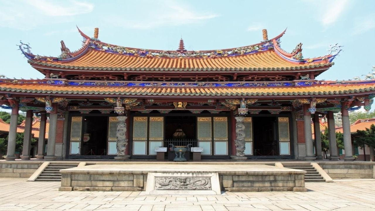 Taipei: Customizable City Highlights Walking Tour 2