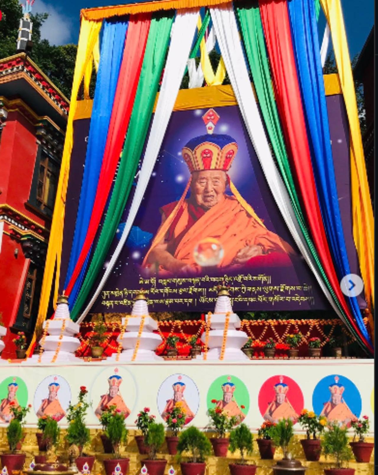 Kathmandu: Guided Hike with Students, Monastery & Viewpoint 3