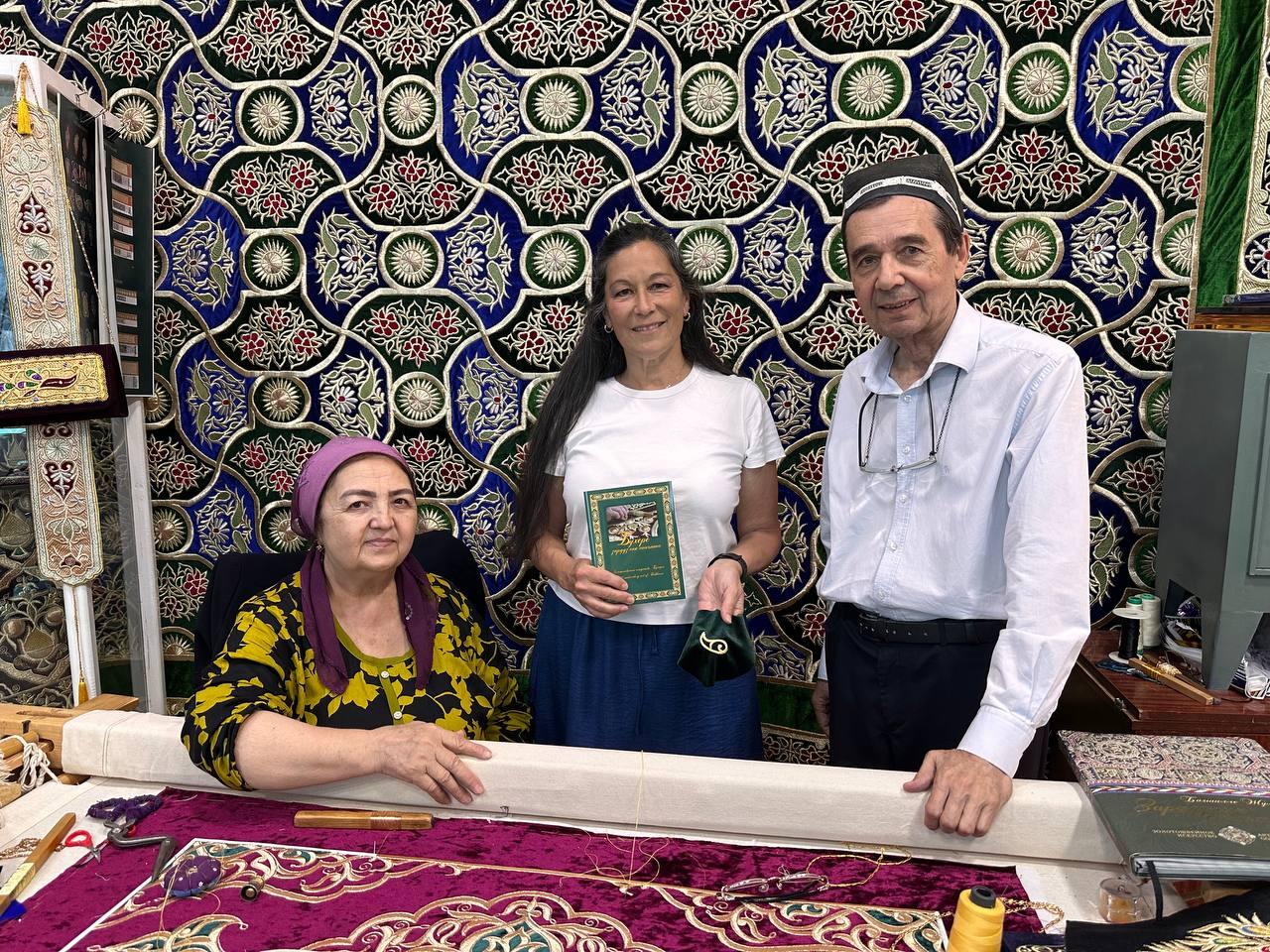 Bukhara: Gold Zardozlik Embroidery Workshop and Exploration 2