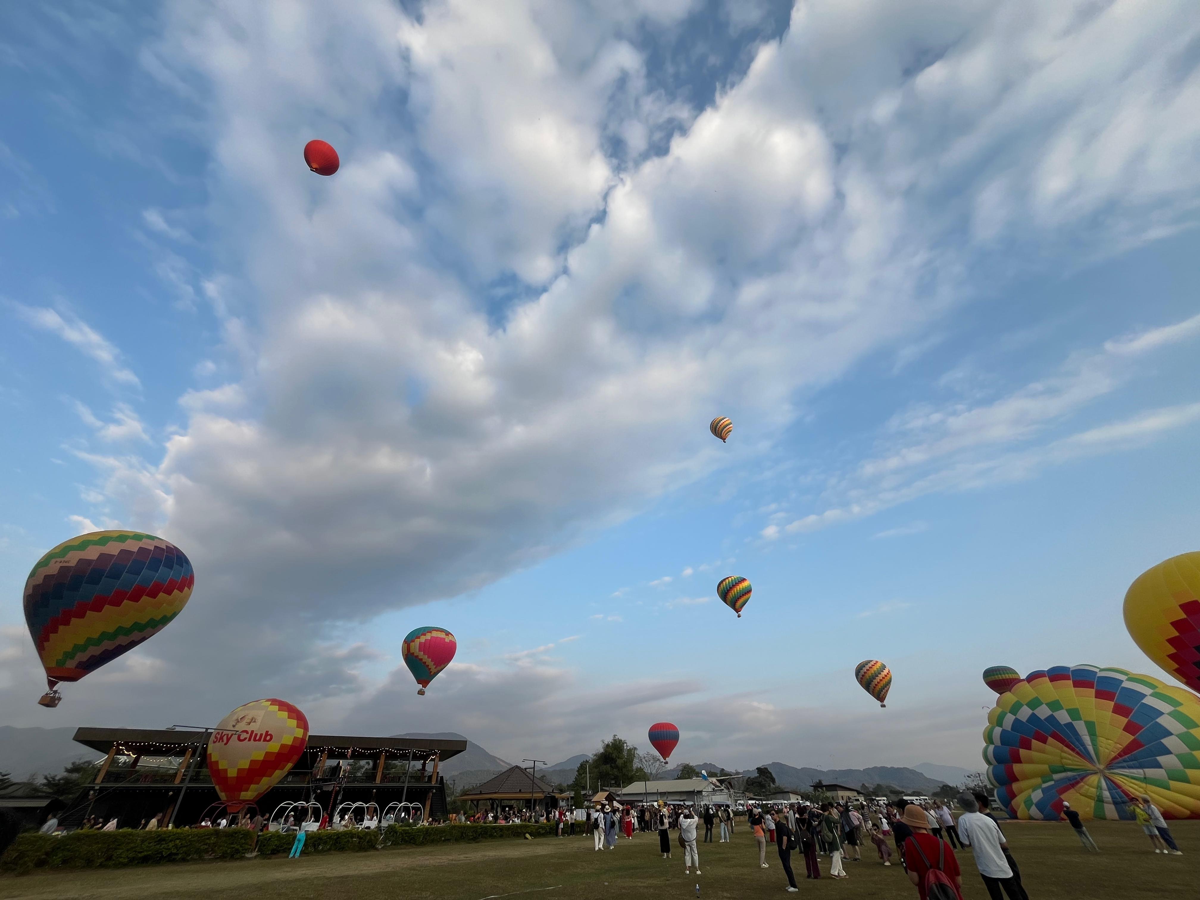 Vangvieng Climbing & Ballon Area