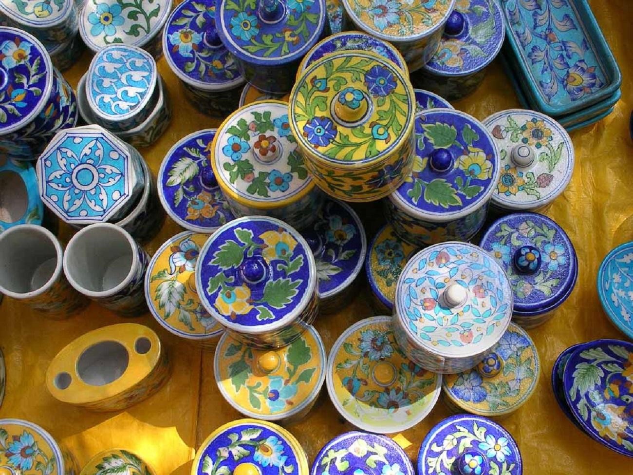 Jaipur: Shopping Tour with Blue Poetry & Printing Workshop