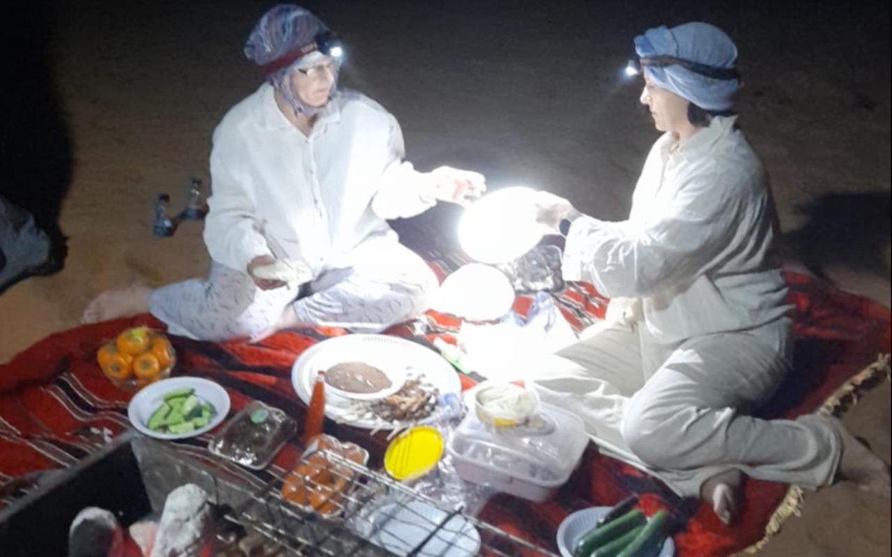 Muscat: Desert Overnight Camping, Wadi & Ibra Village & Souk 2