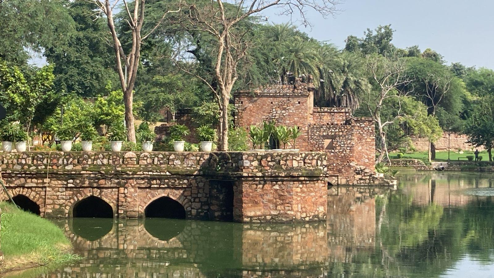 Delhi: Haunted Monuments Walking Tour 3