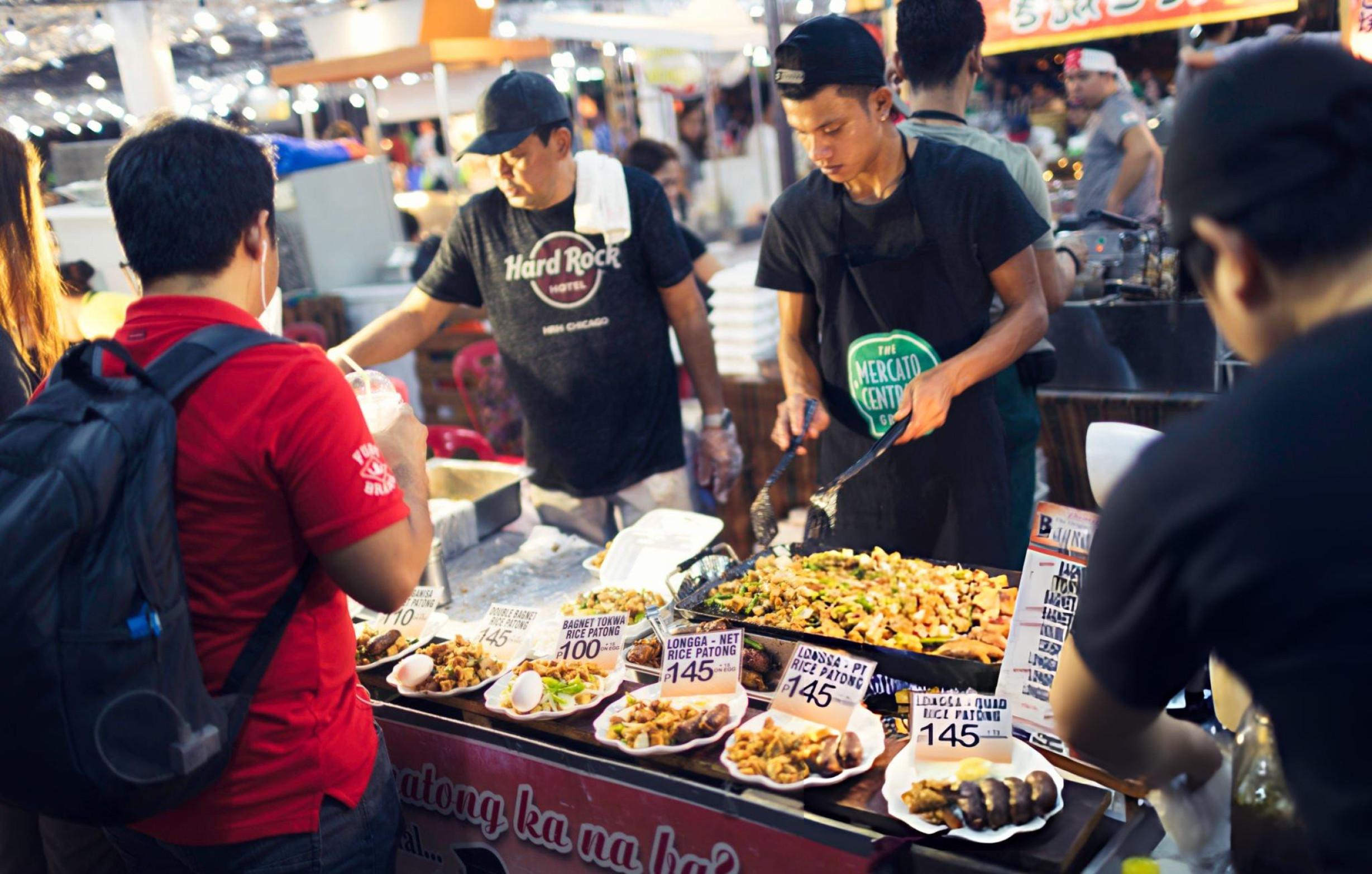 Flavors of Manila: Guided 7+ Food Tasting Tour with a Local