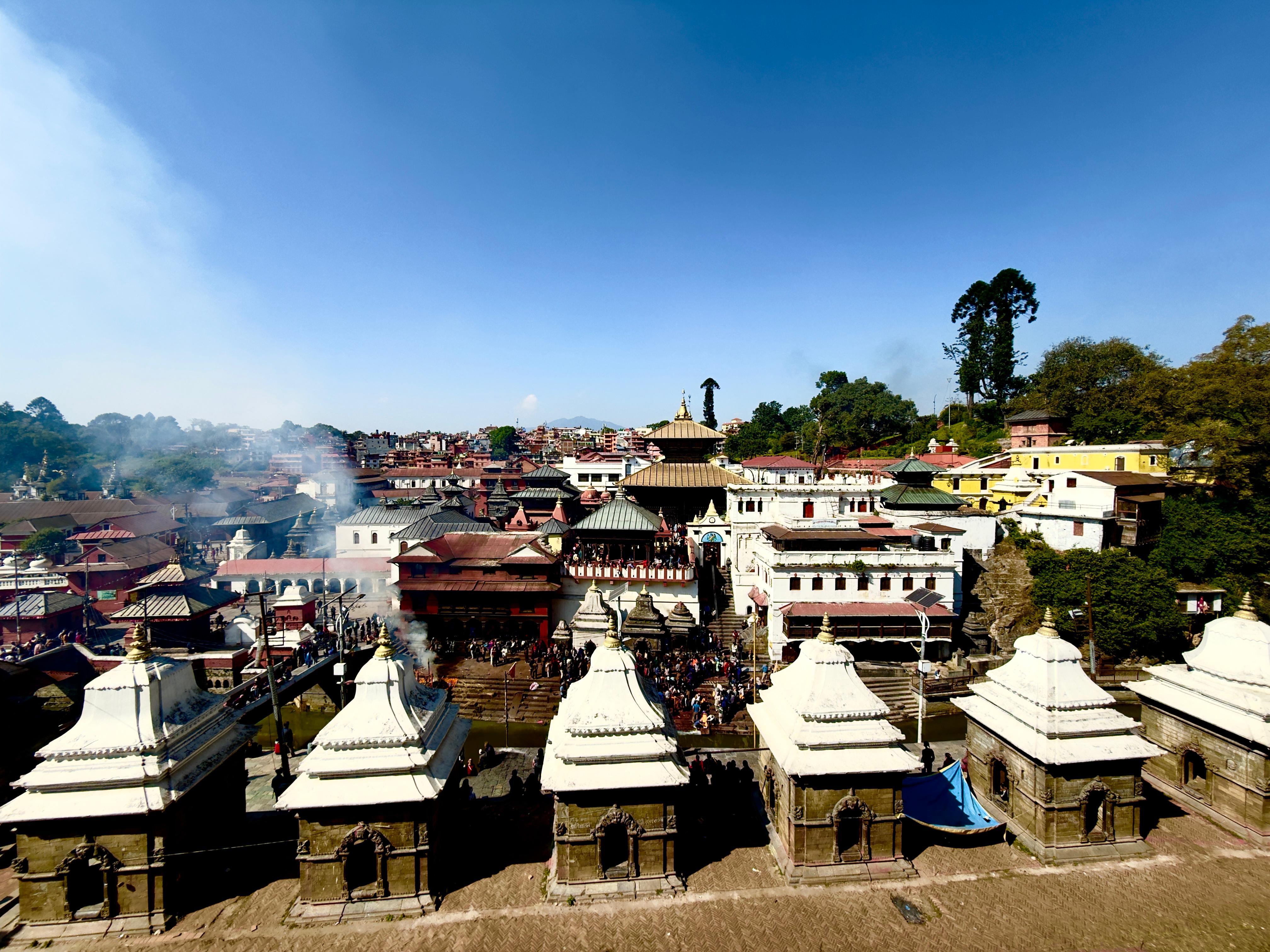 Kathmandu: Luxury Full-Day Sightseeing Tour with Lunch 3