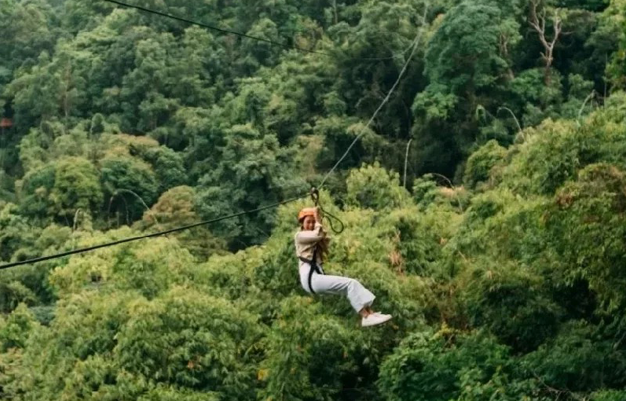 Vang Vieng: Zipline,Kayaking,Go Karting 2