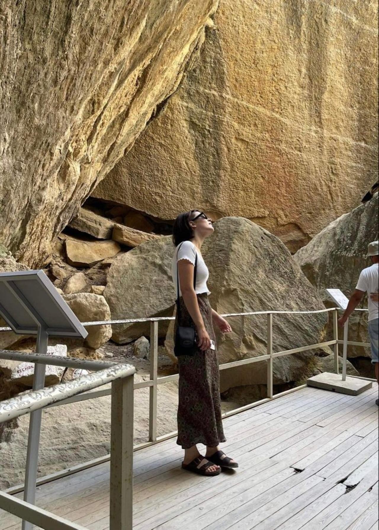 Baku Gobustan & Absheron Guide Tour with Comfortable Vehicle 3