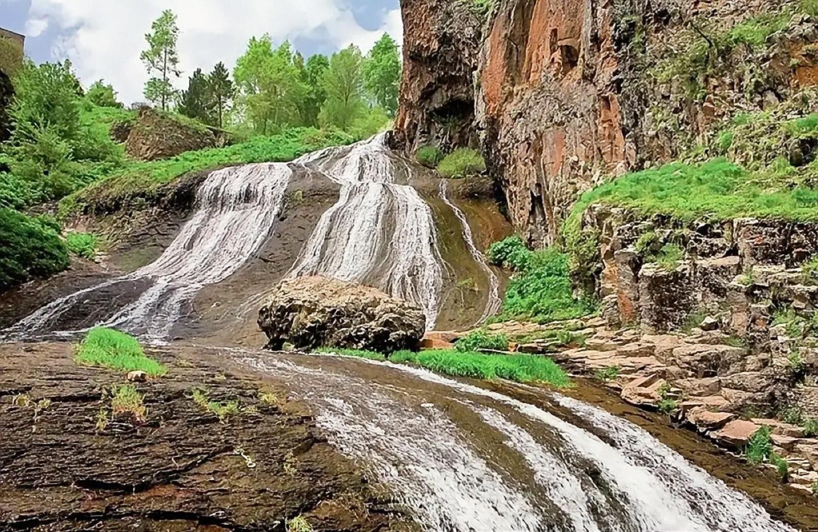 Private Day Trip to Jermuk, Noravank & Khor Virap