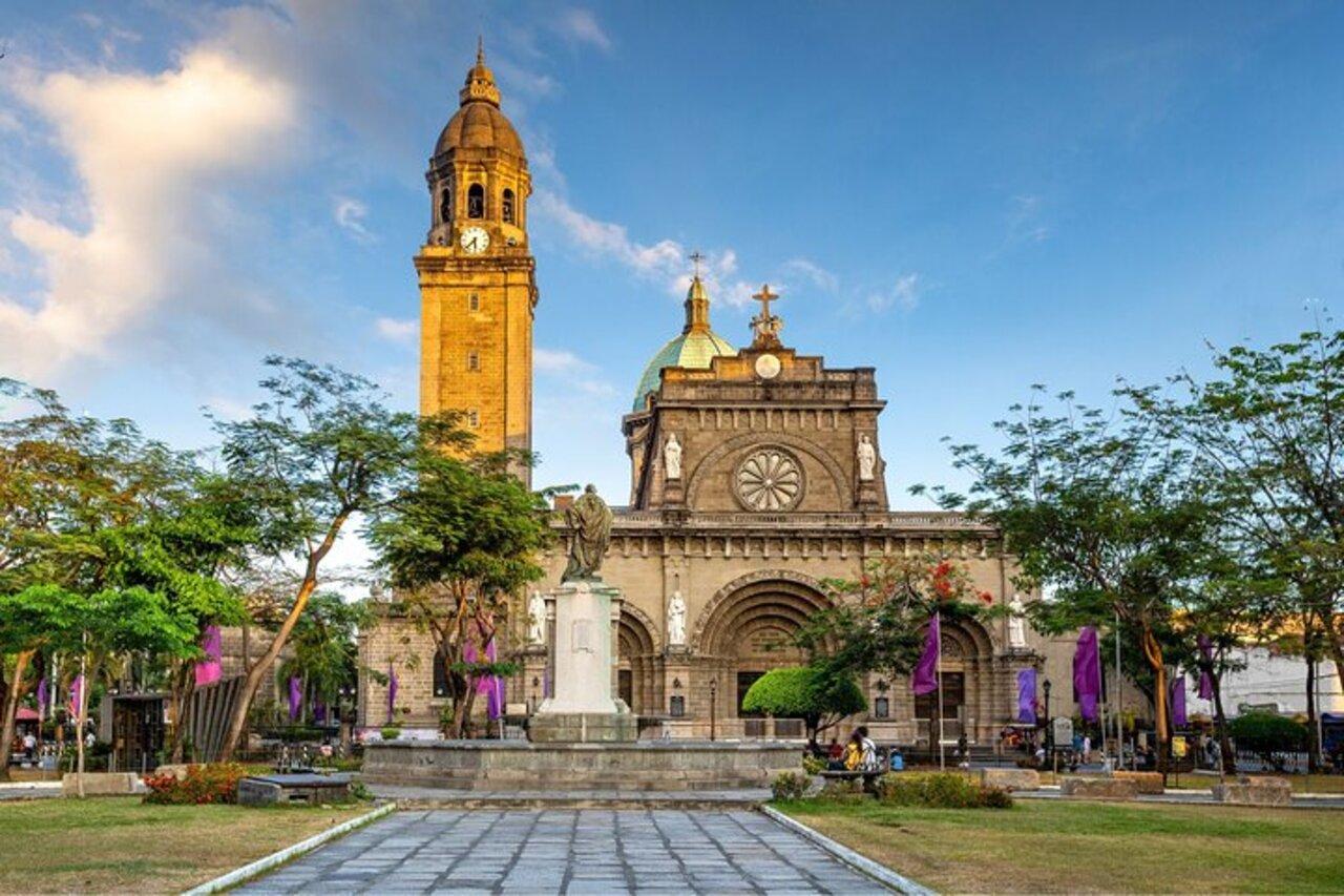 Manila: Highlights Walking Tour with a Guide 3