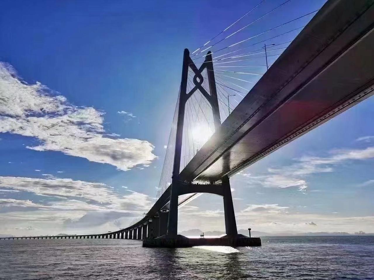 Zhuhai: Hong Kong-Zhuhai-Macao Bridge & Macau Island Cruise 2