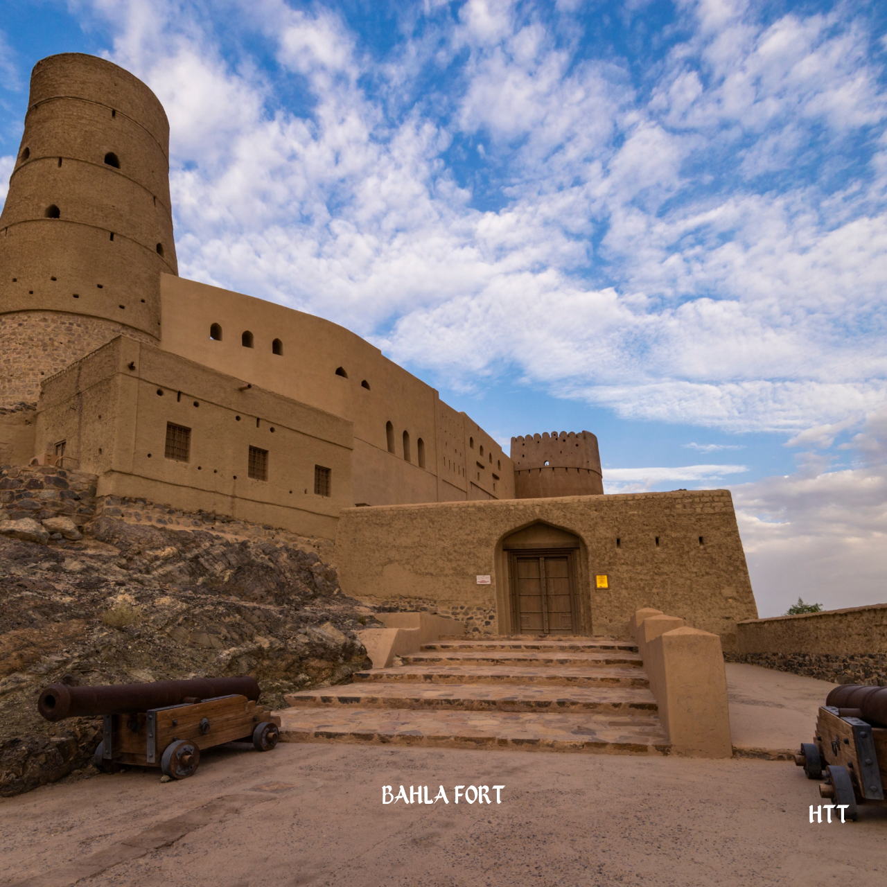Oman: 7-Day Camping Adventure Tour (4WD & Guide)