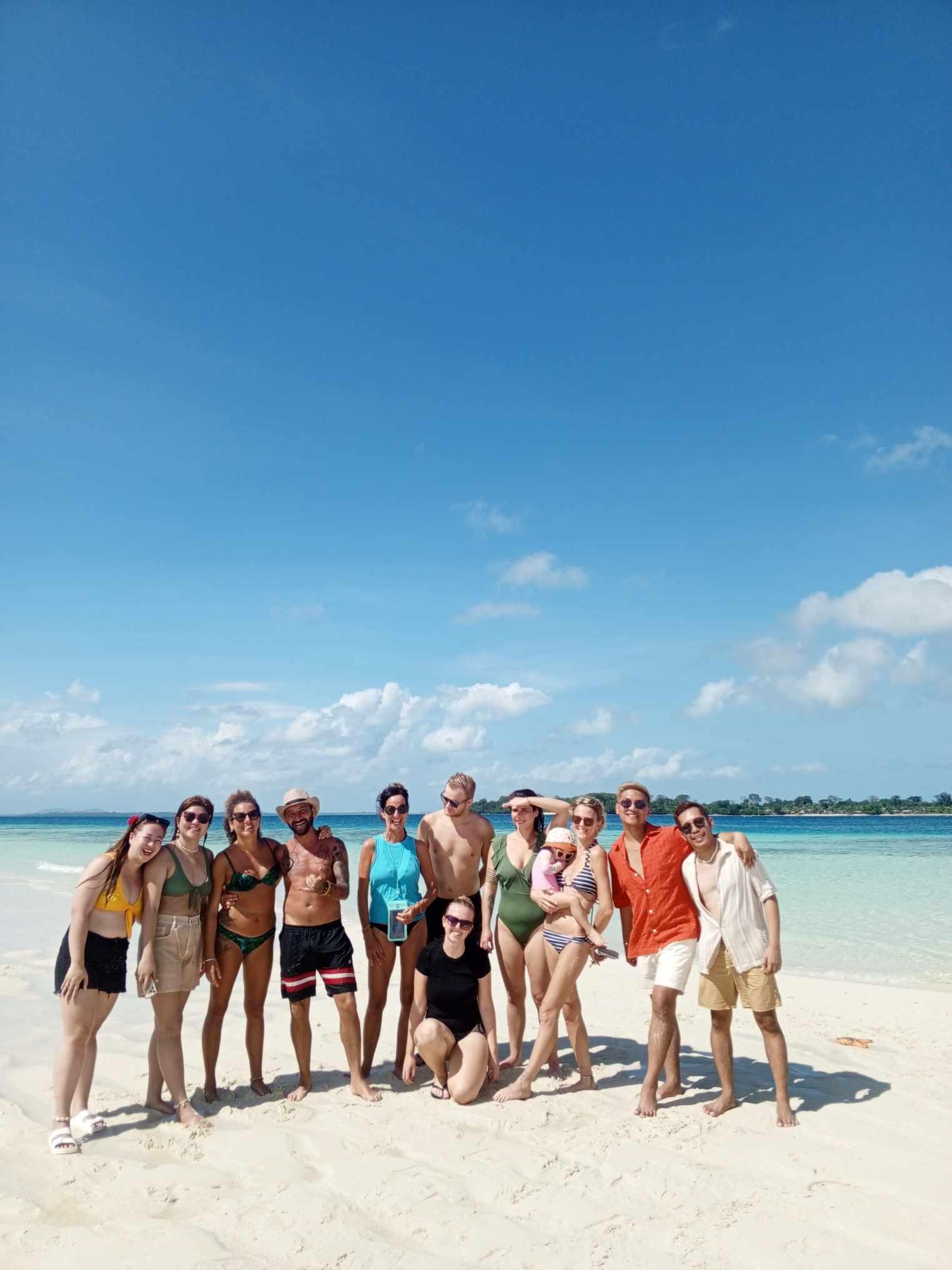 PALAWAN: Balabac Island Hopping via Speedboat 2