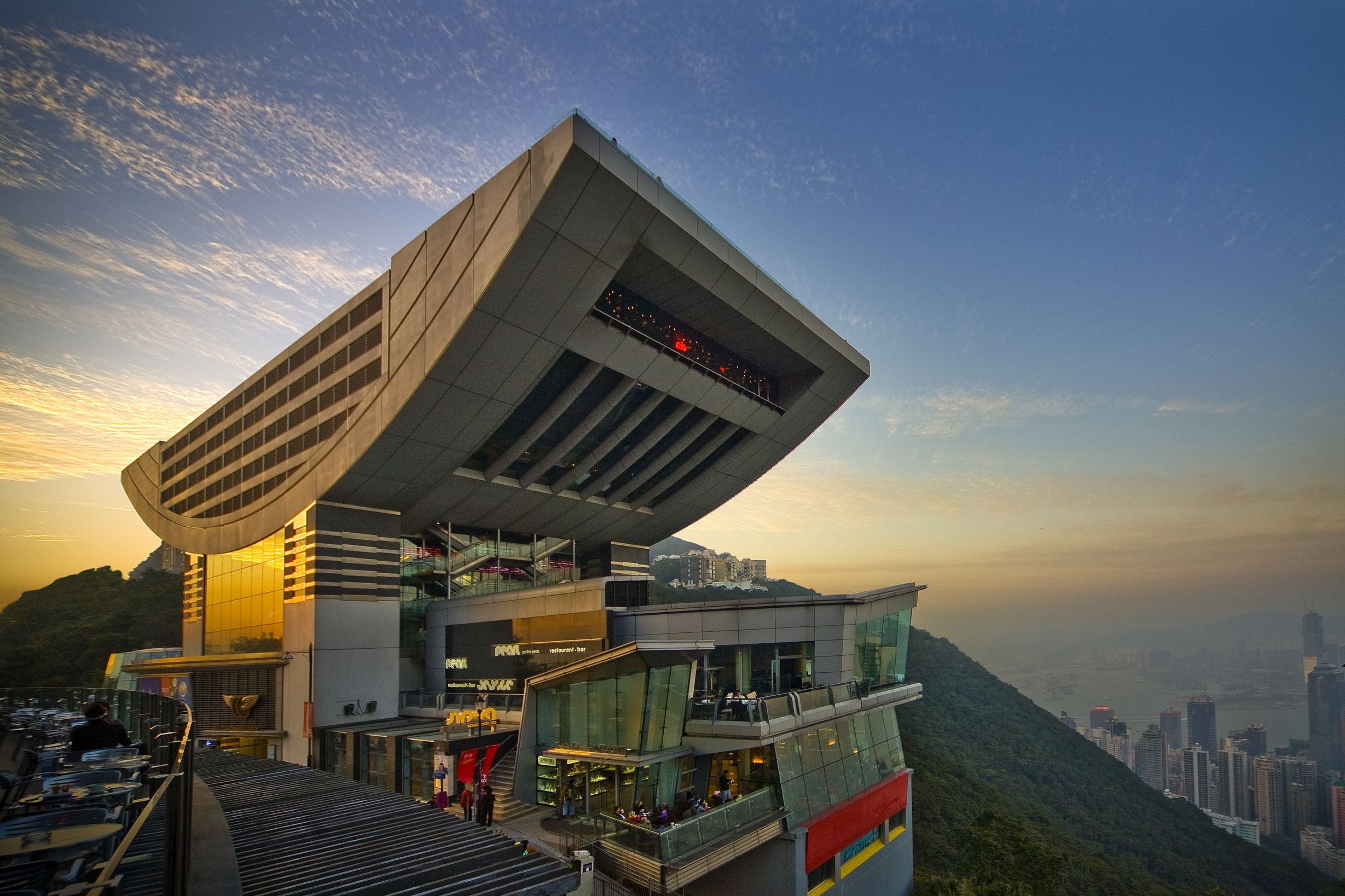 (H1)Hong Kong: Central Escalator, Tram, and Peak Tram Tour 2