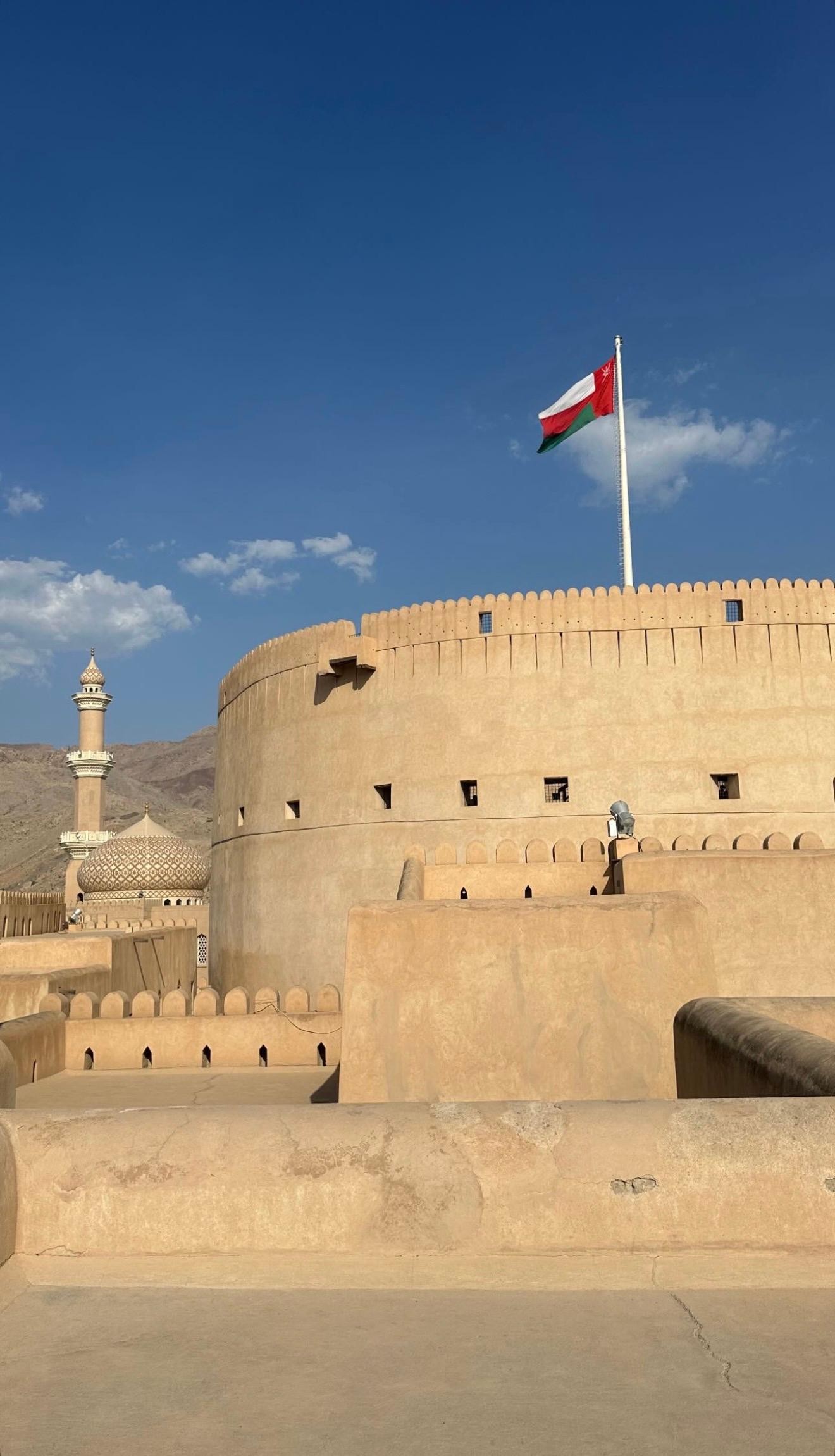 From Muscat: Nizwa & Jabal Akhdar with Multilingual Guide