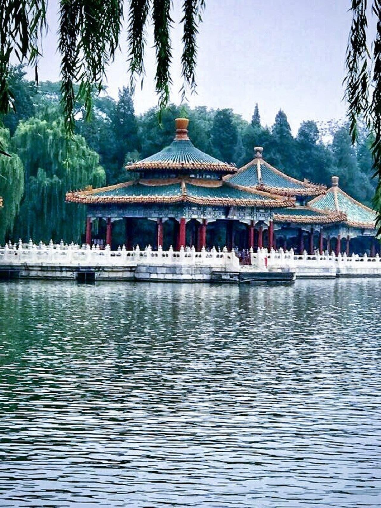 Beijing: Beihai Park Admission Ticket 3