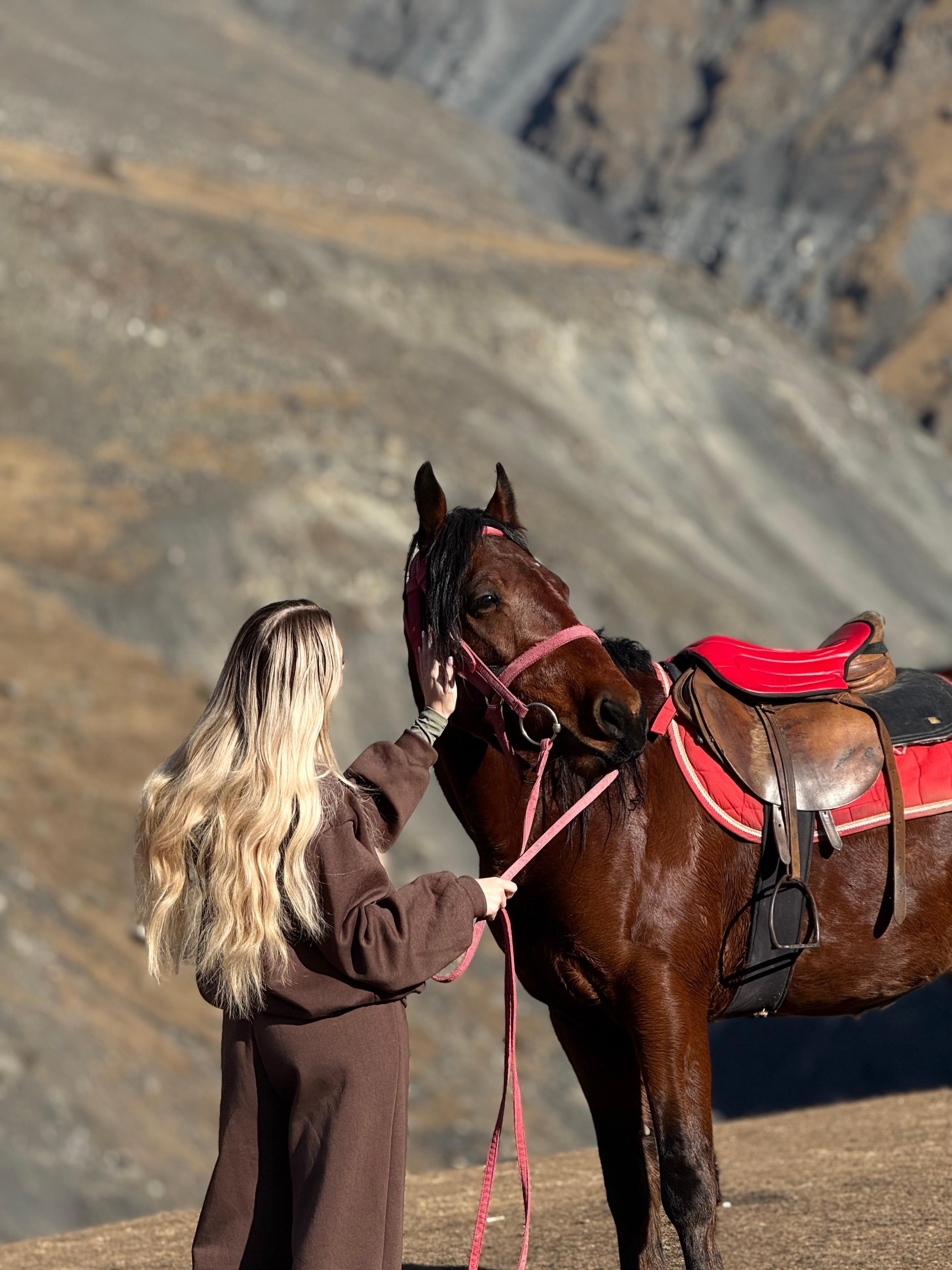 Private & Public Horse Trek with Local Horseman in Kazbegi 2