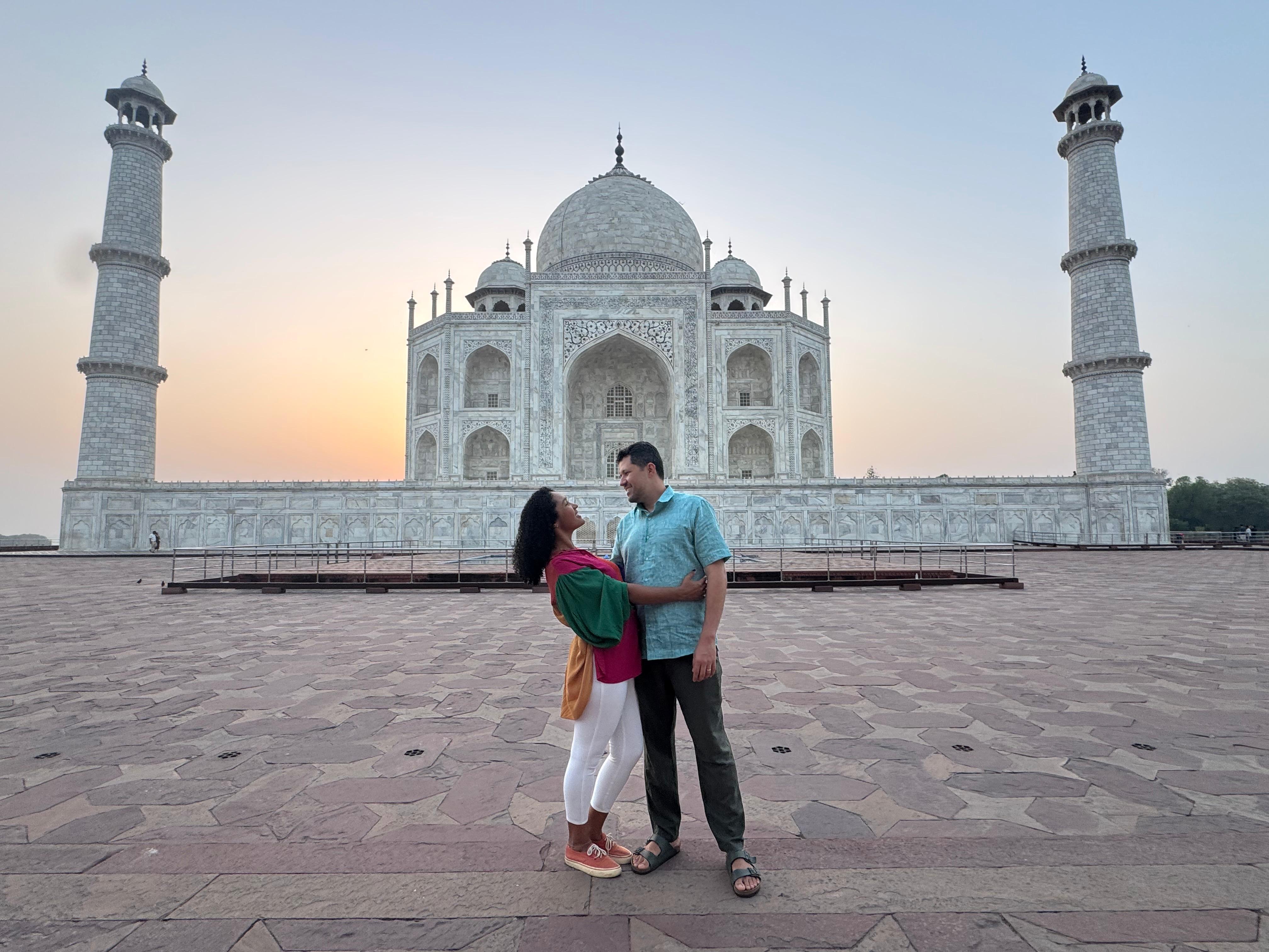 Taj Mahal: Express Entry Ticket For Sunrise Tour with guide