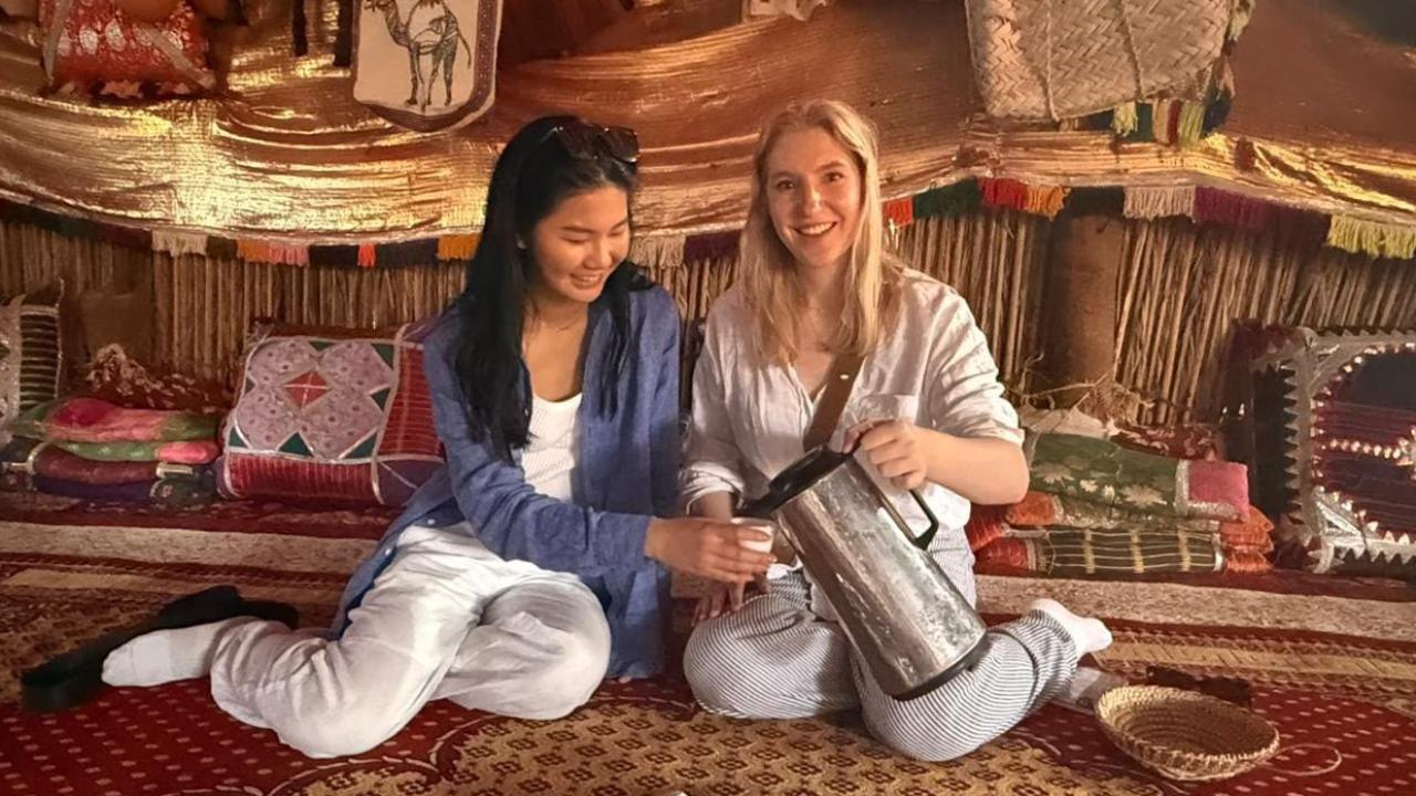 Oman Sunrise Balloon, Desert Culture & Wadi Escape Private 2