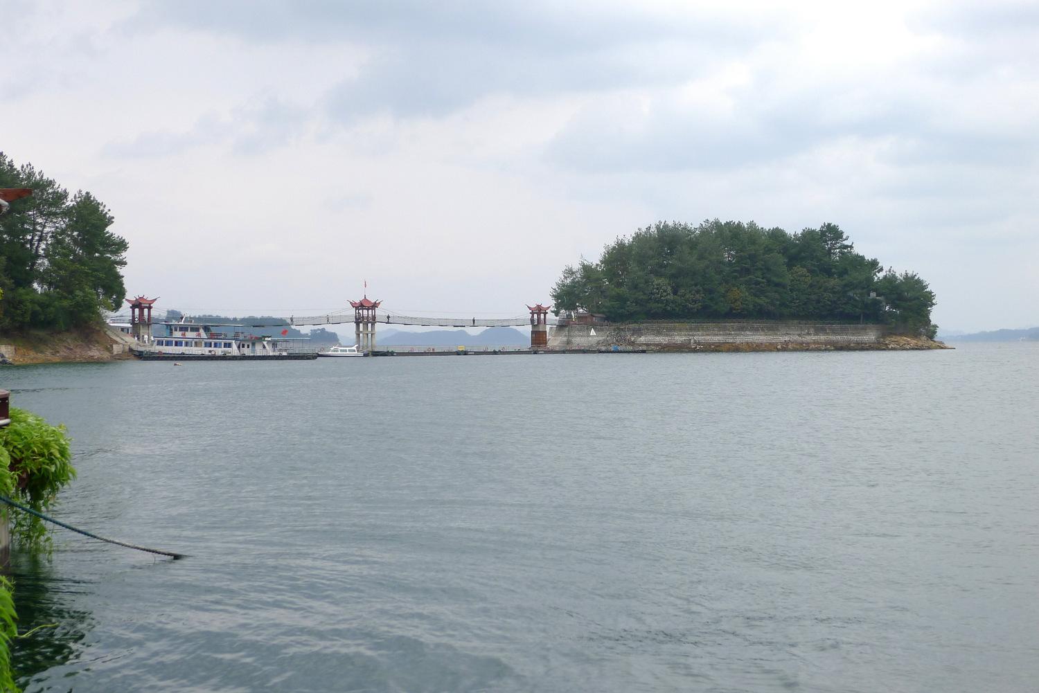From Shanghai: Qiandao Lake 2-Day Private Tour with Cruise 2