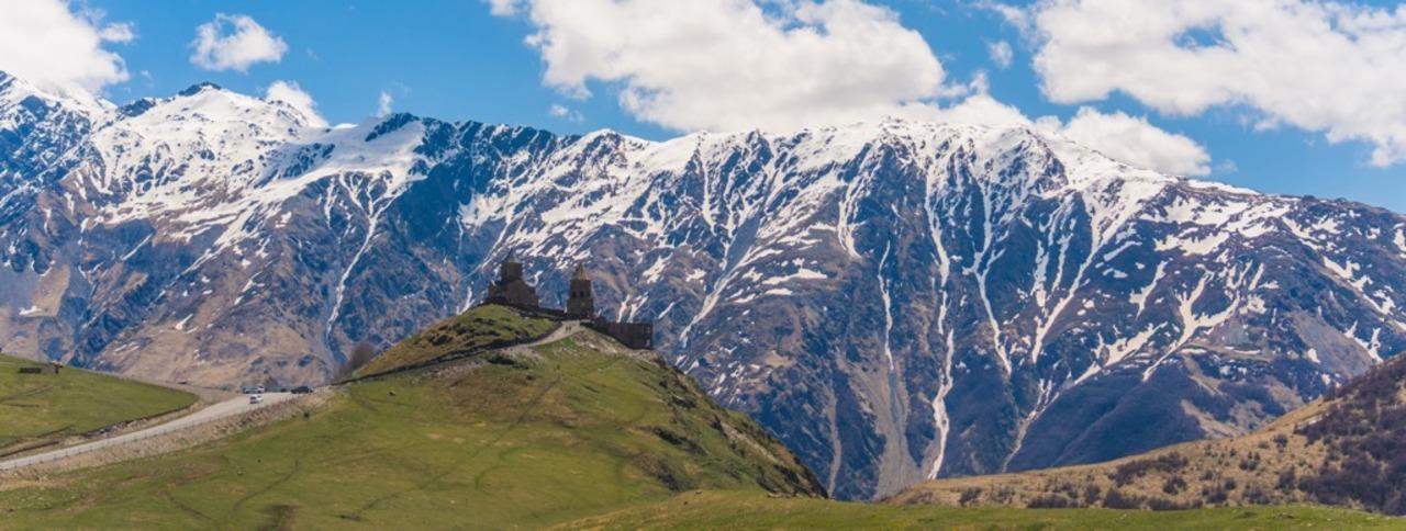 From Tbilisi: Private tour kazbegi zhinvali ananuri Gergeti