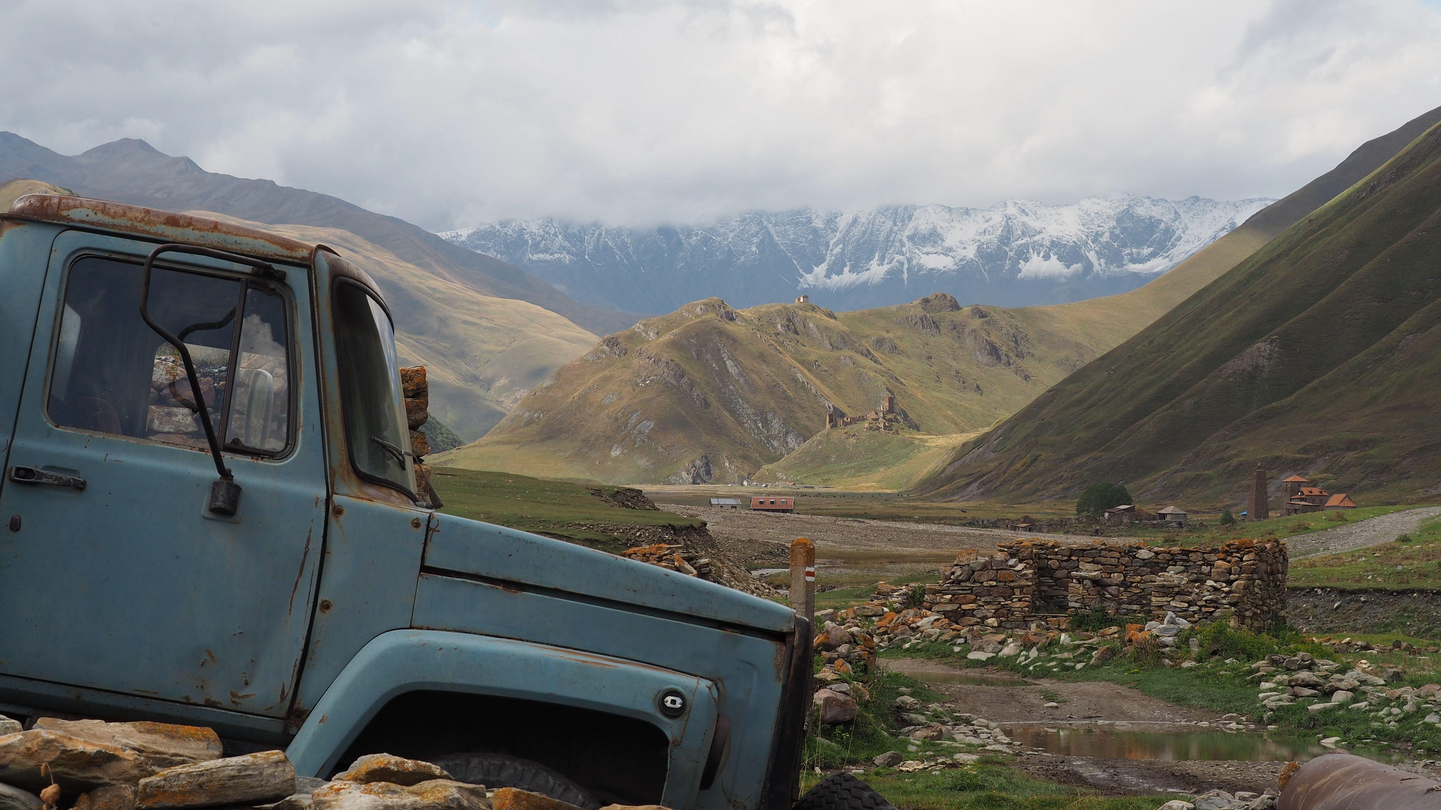 Tbilisi: Kazbegi, Gudauri & Truso Valley 4x4 Adventure 2