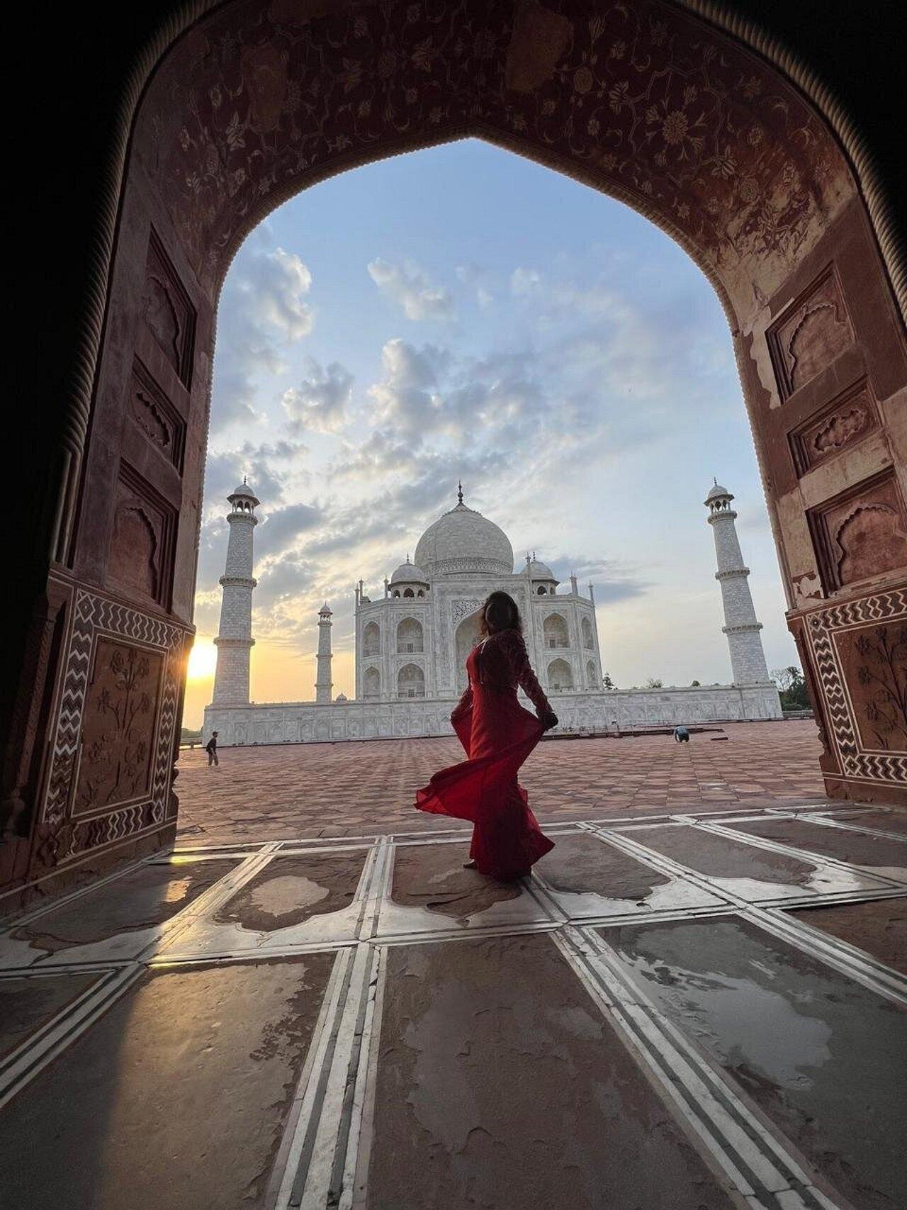 From Delhi : Agra Overnight Tour with Fatehpur Sikri
