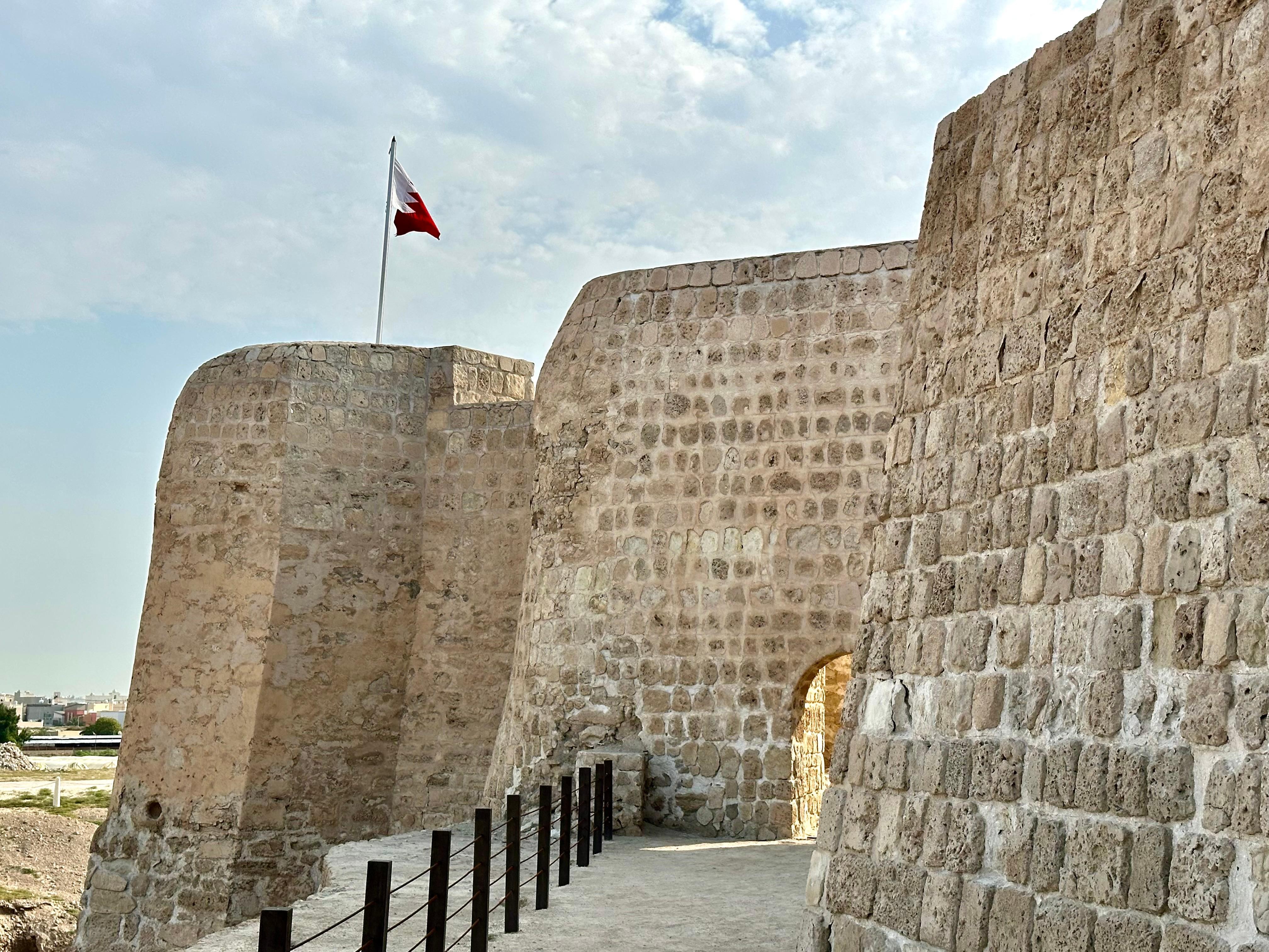 UNESCO Bahrain in 4 Hours: Pearls, Forts, Ancient Kingdoms 3