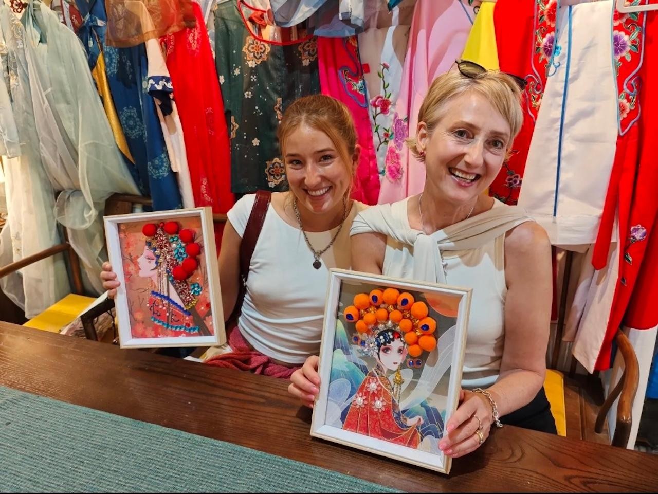 1.5-Hour Peking Opera Craft Workshop in Beijing