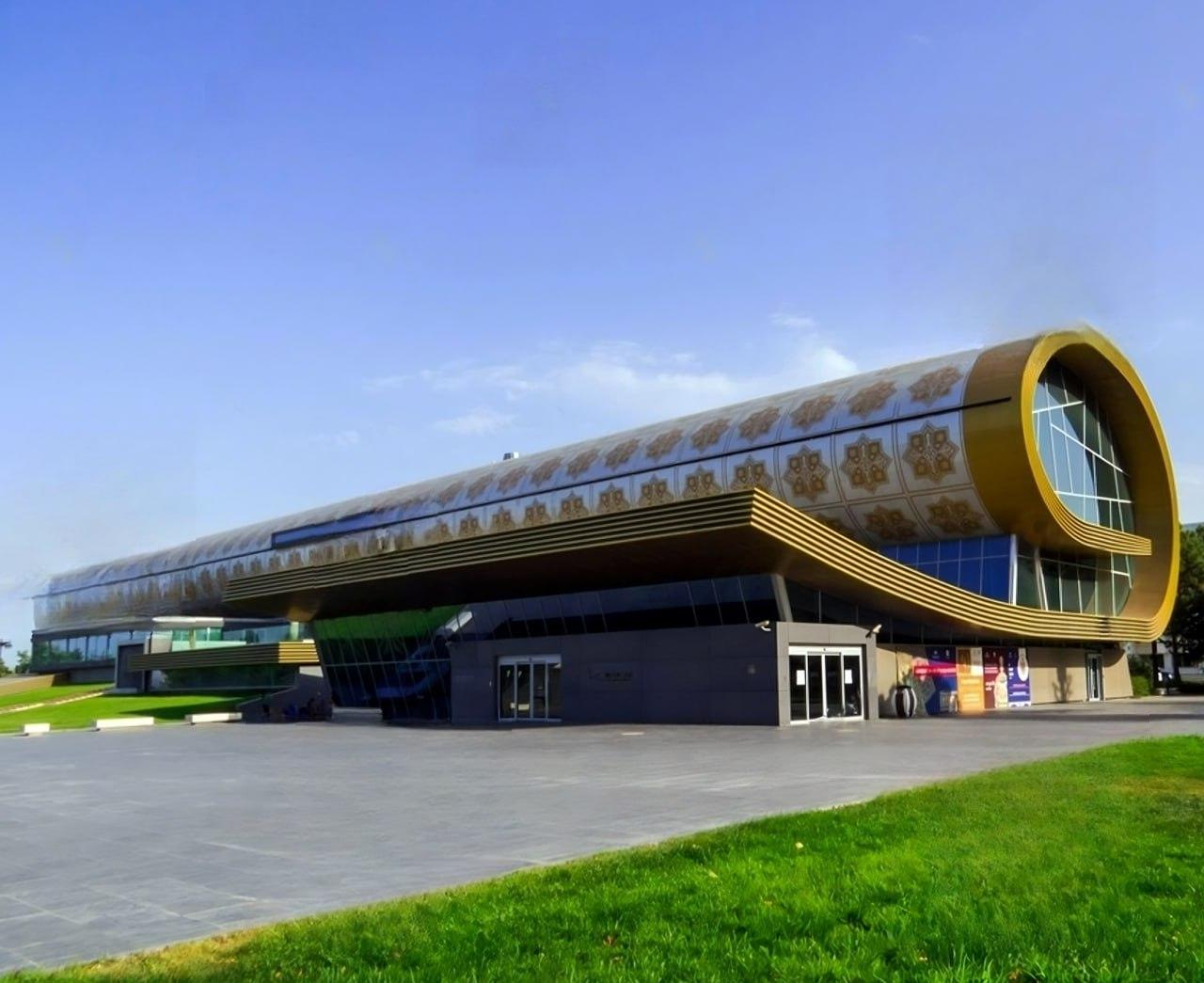 Baku: Modern & Old Guided City Tour