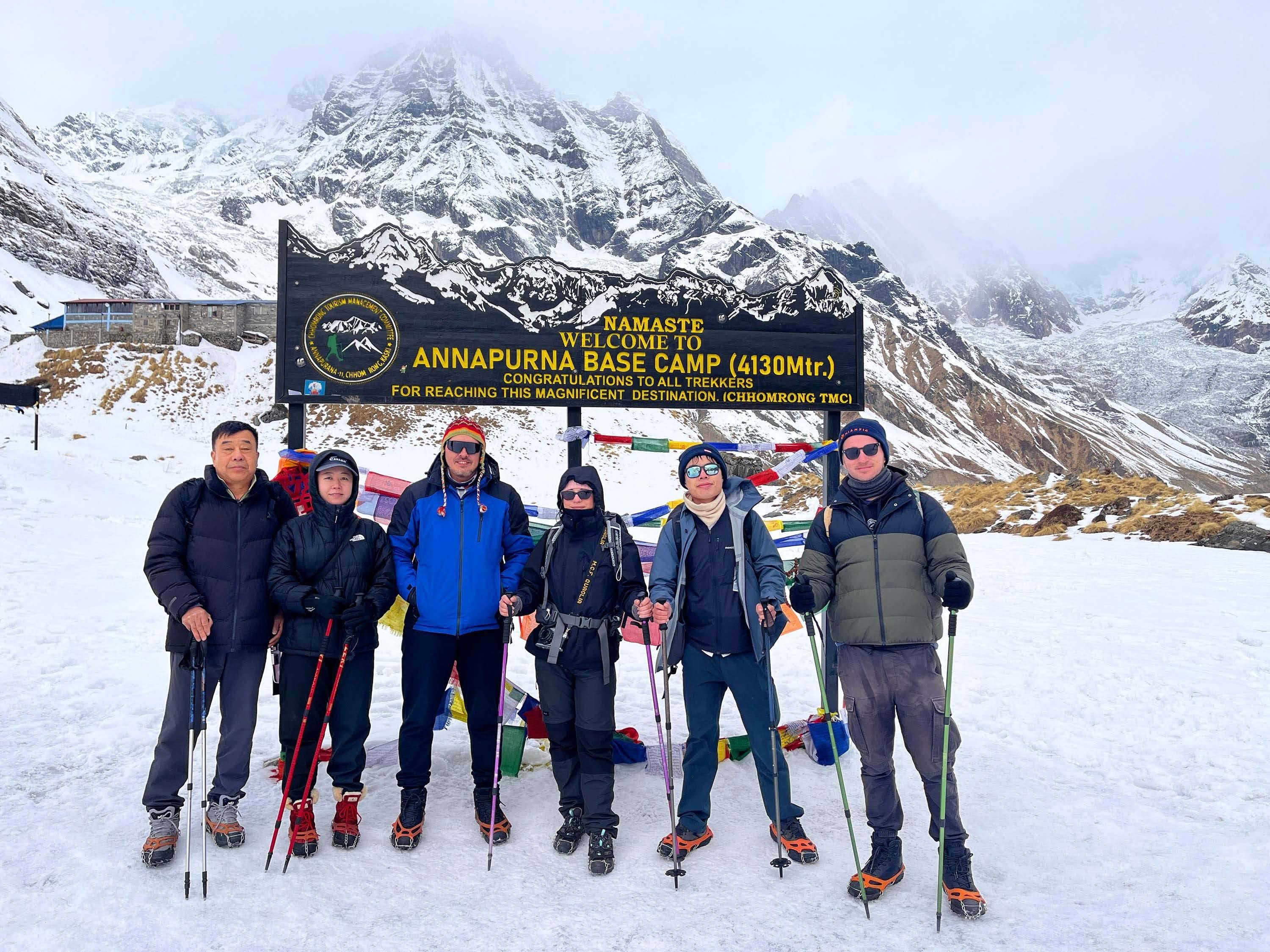 Pokhara: Annapurna Base Camp (ABC) 6-Day Trek for Beginners