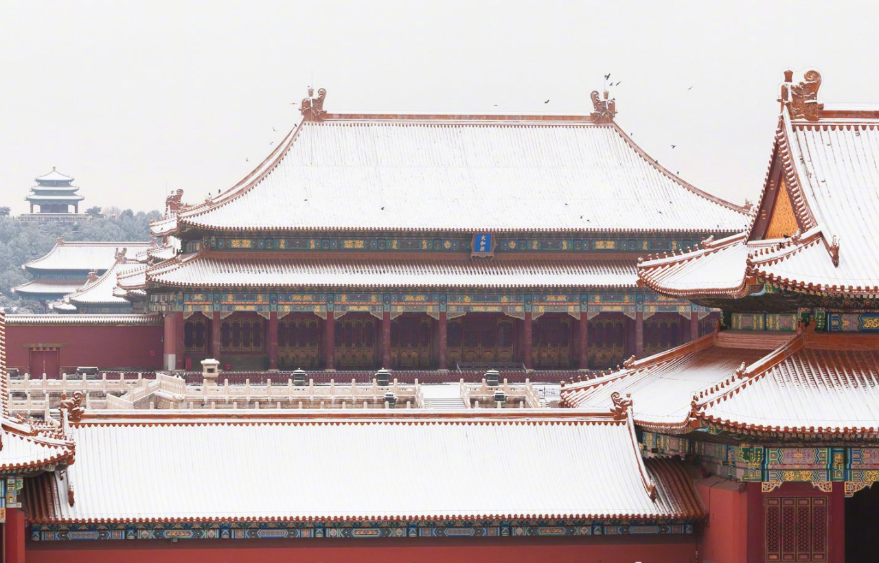 Private Forbidden City Walk and Luxury Dental Spa 3