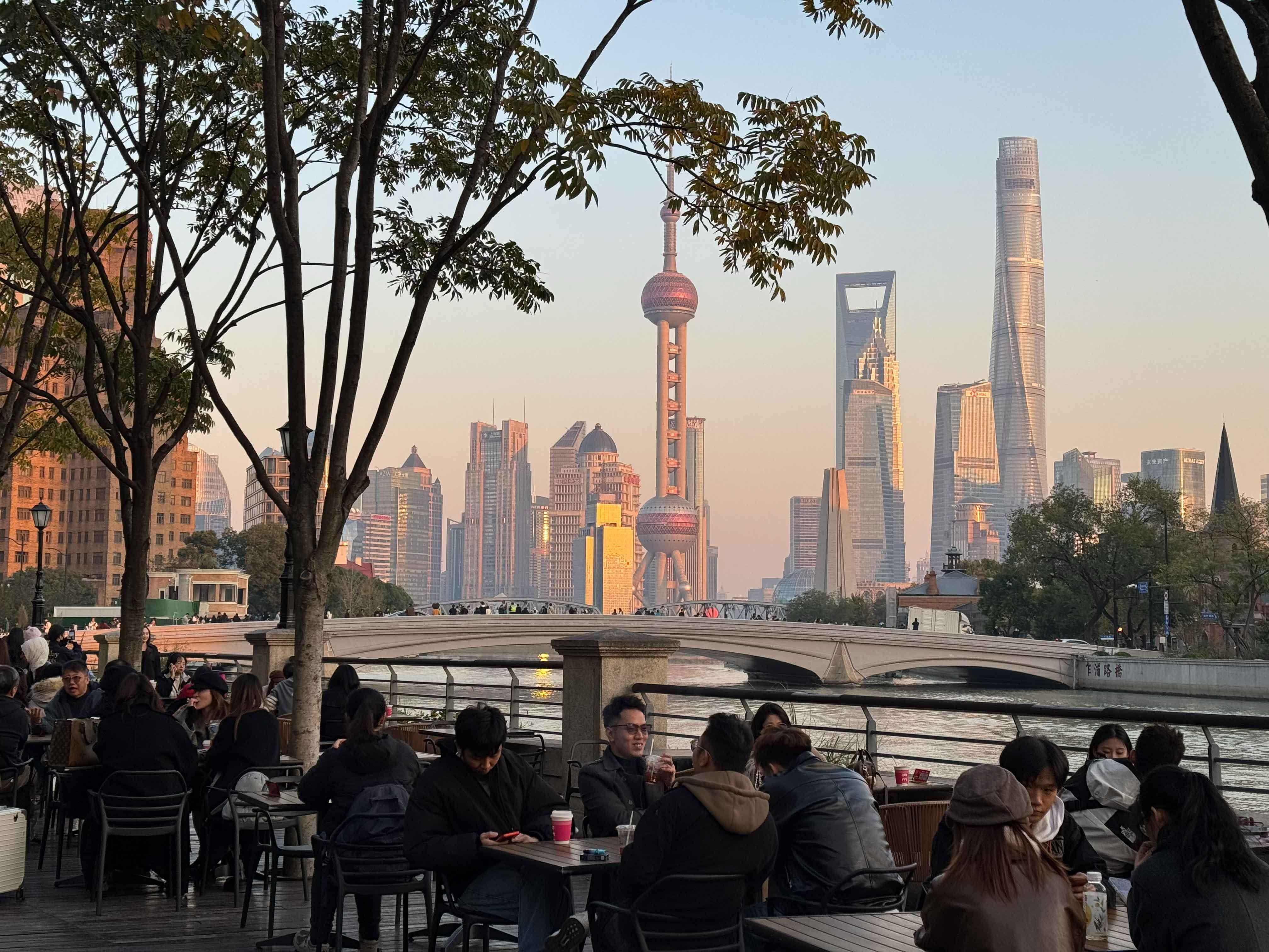 Shanghai: Suzhou River & North Bund Walking Tour
