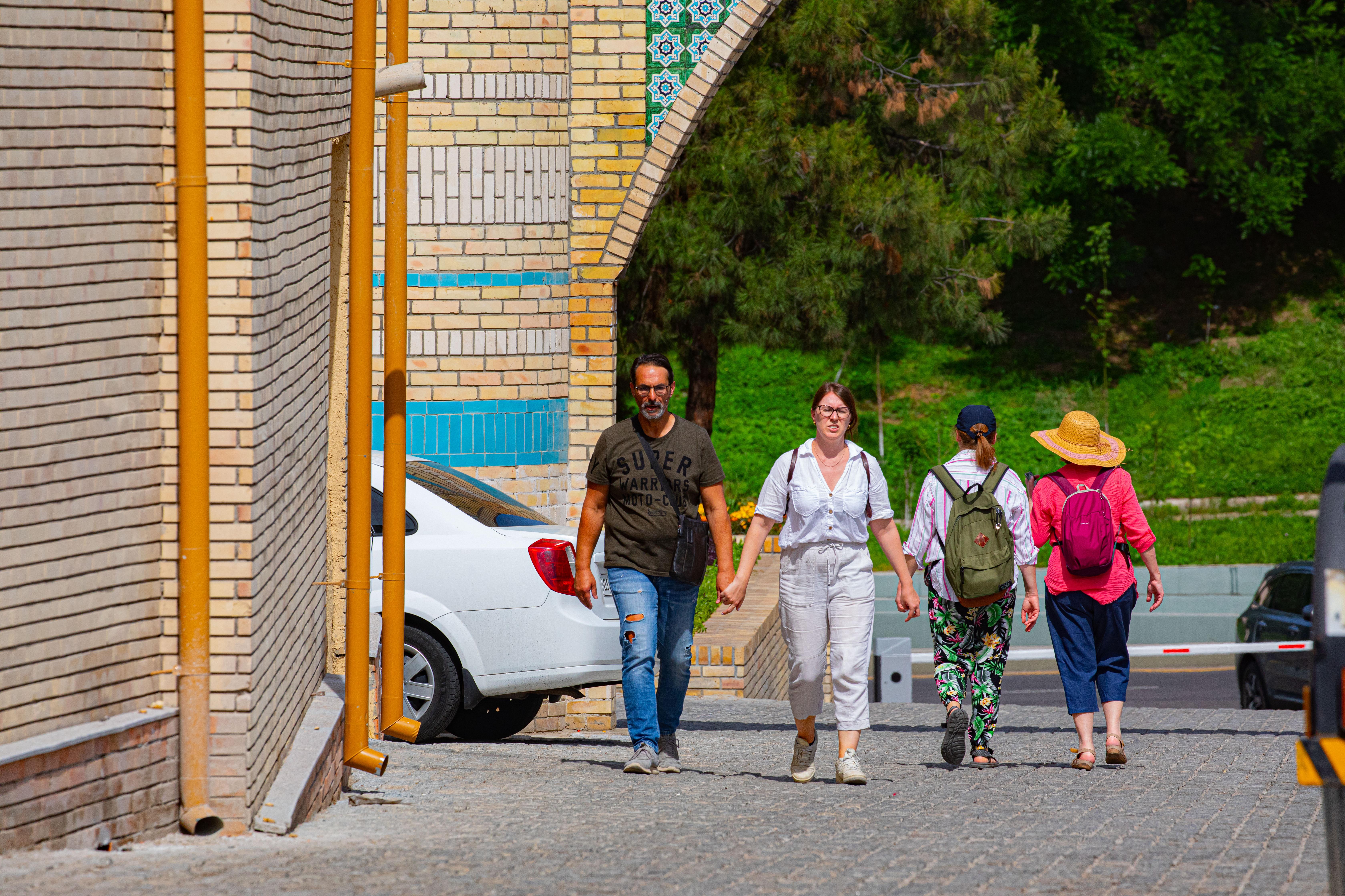 Tashkent: City Walking Tour of Old Town, Metro & Local Life 3