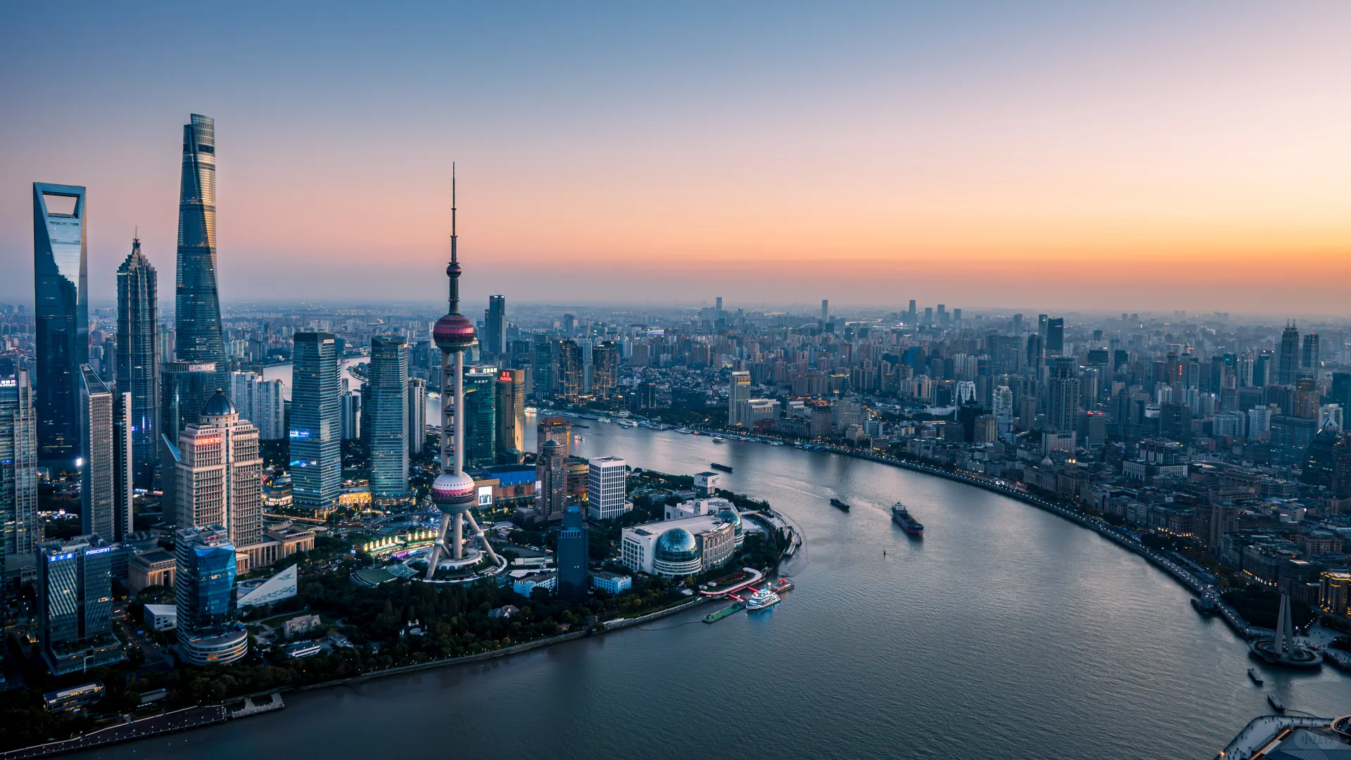 From Hangzhou: Shanghai Highlights & Pearl Tower Day Tour 3