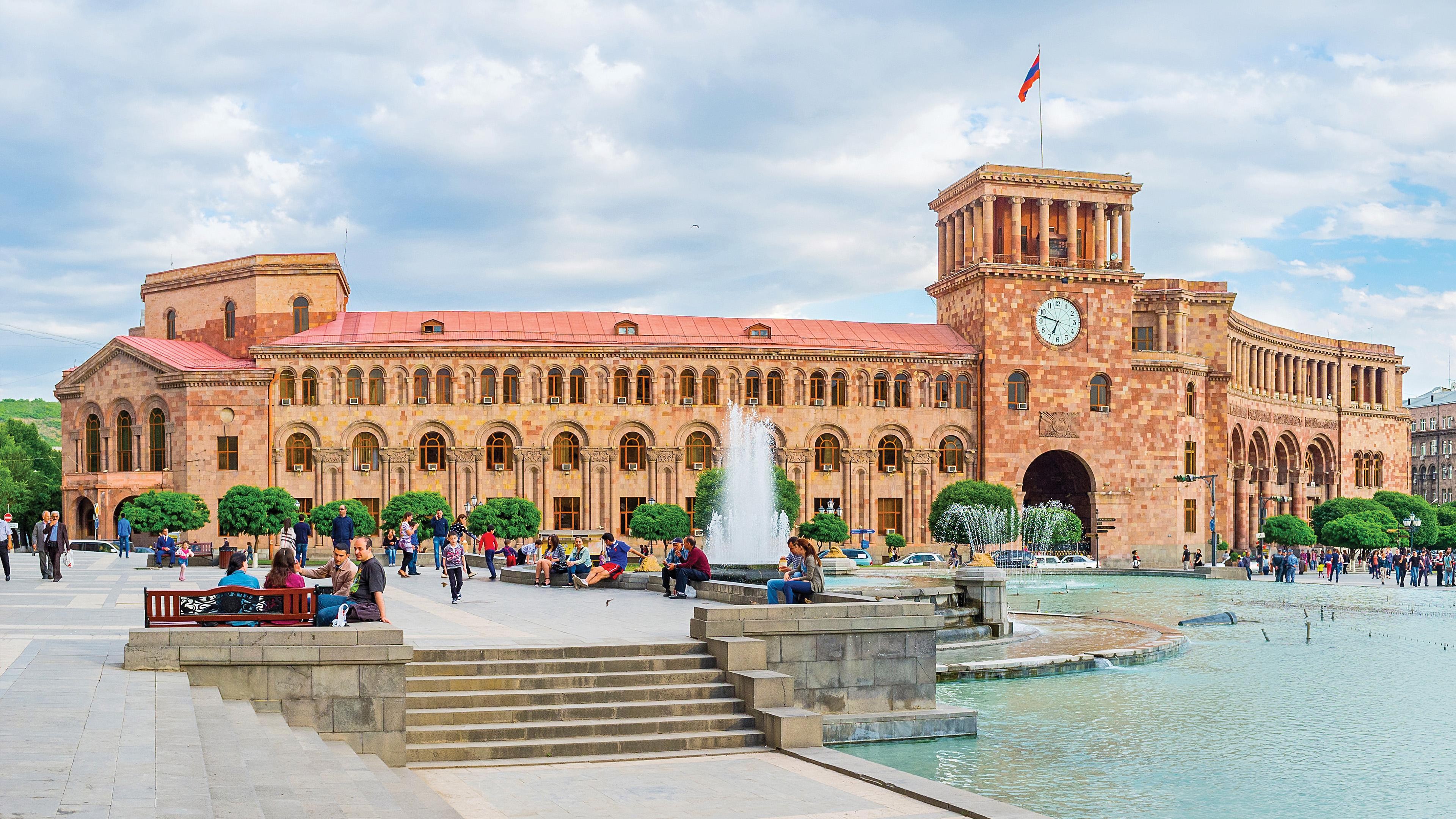 Daily Group Transfer Yerevan - Tbilisi and Tbilisi - Yerevan 3