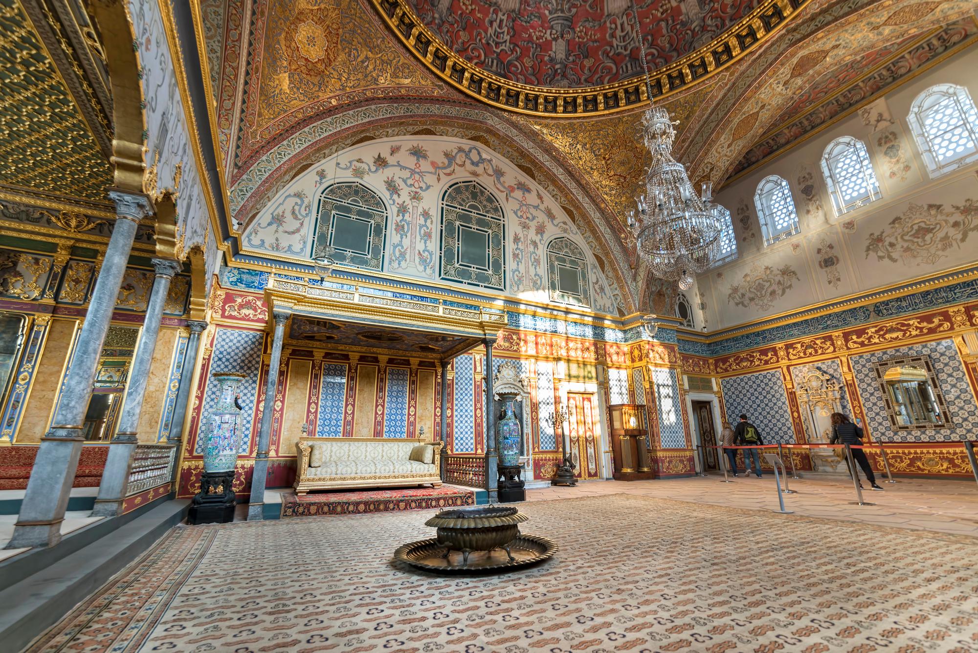 Istanbul: Topkapi Palace & Harem Tour with Entry Ticket