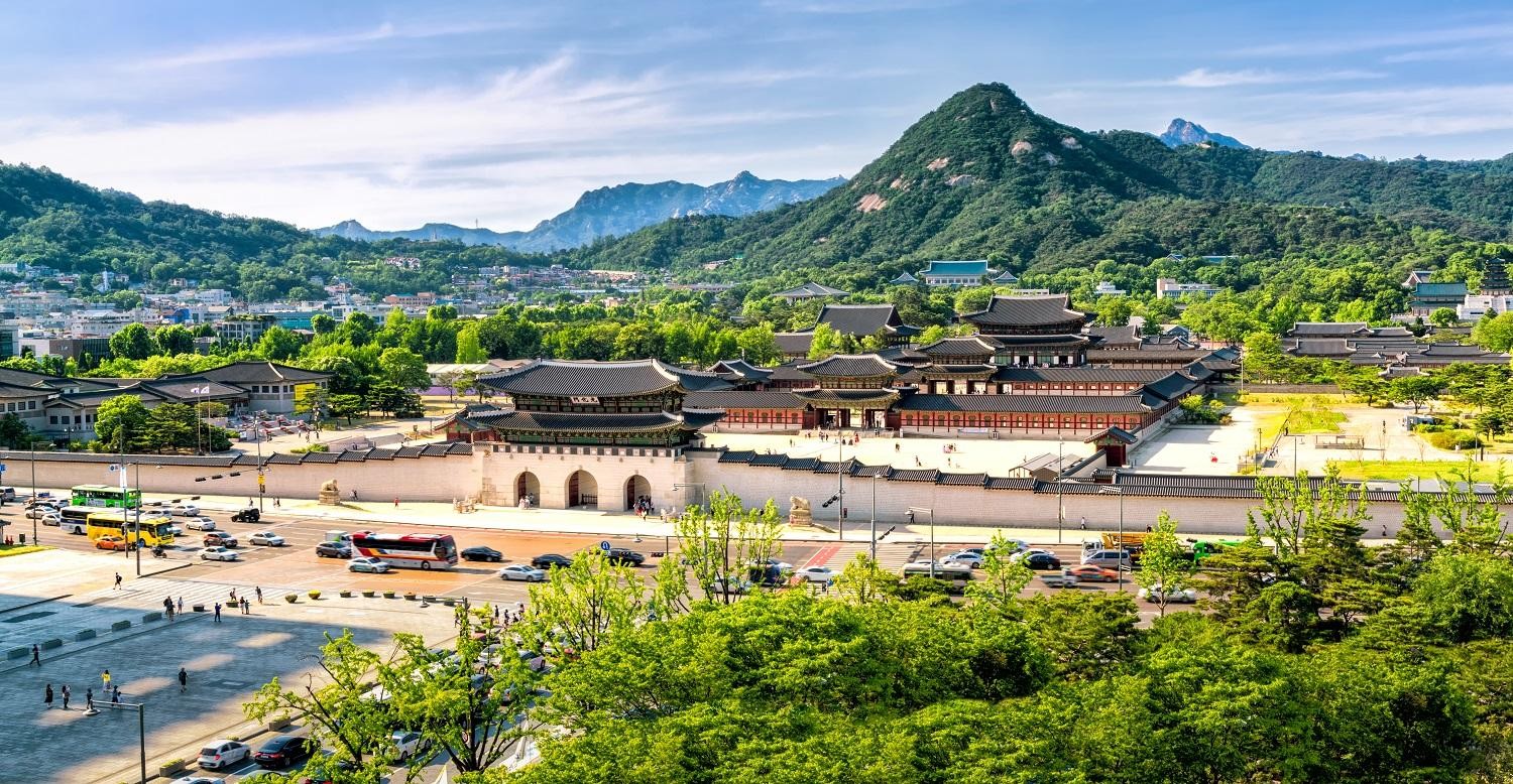 Seoul Walking Tour Package with French Speaking Guide
