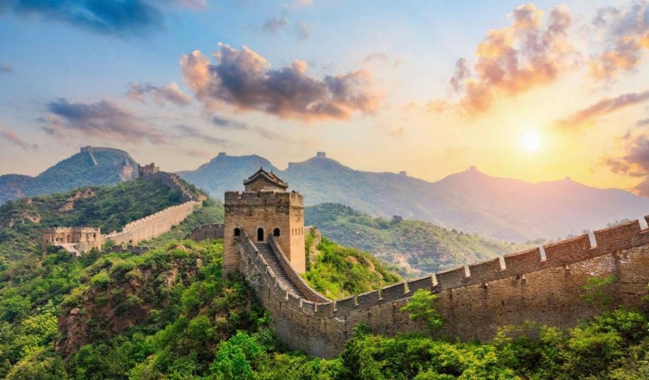 Beijing: Mutianyu Great Wall & Summer Palace with Driver