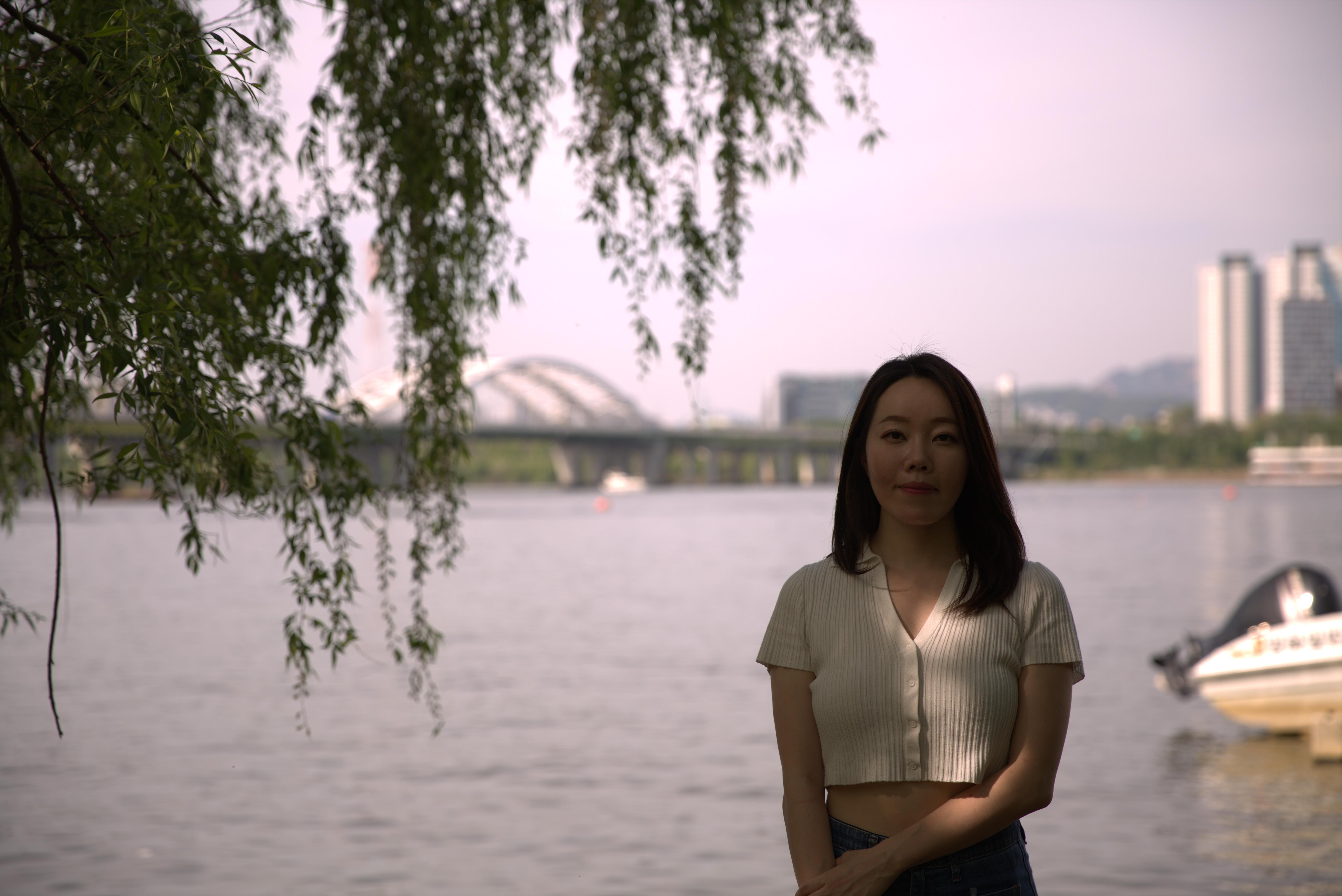 Unique Native Experience: Han River Picnic, Board Game, BBQ 2