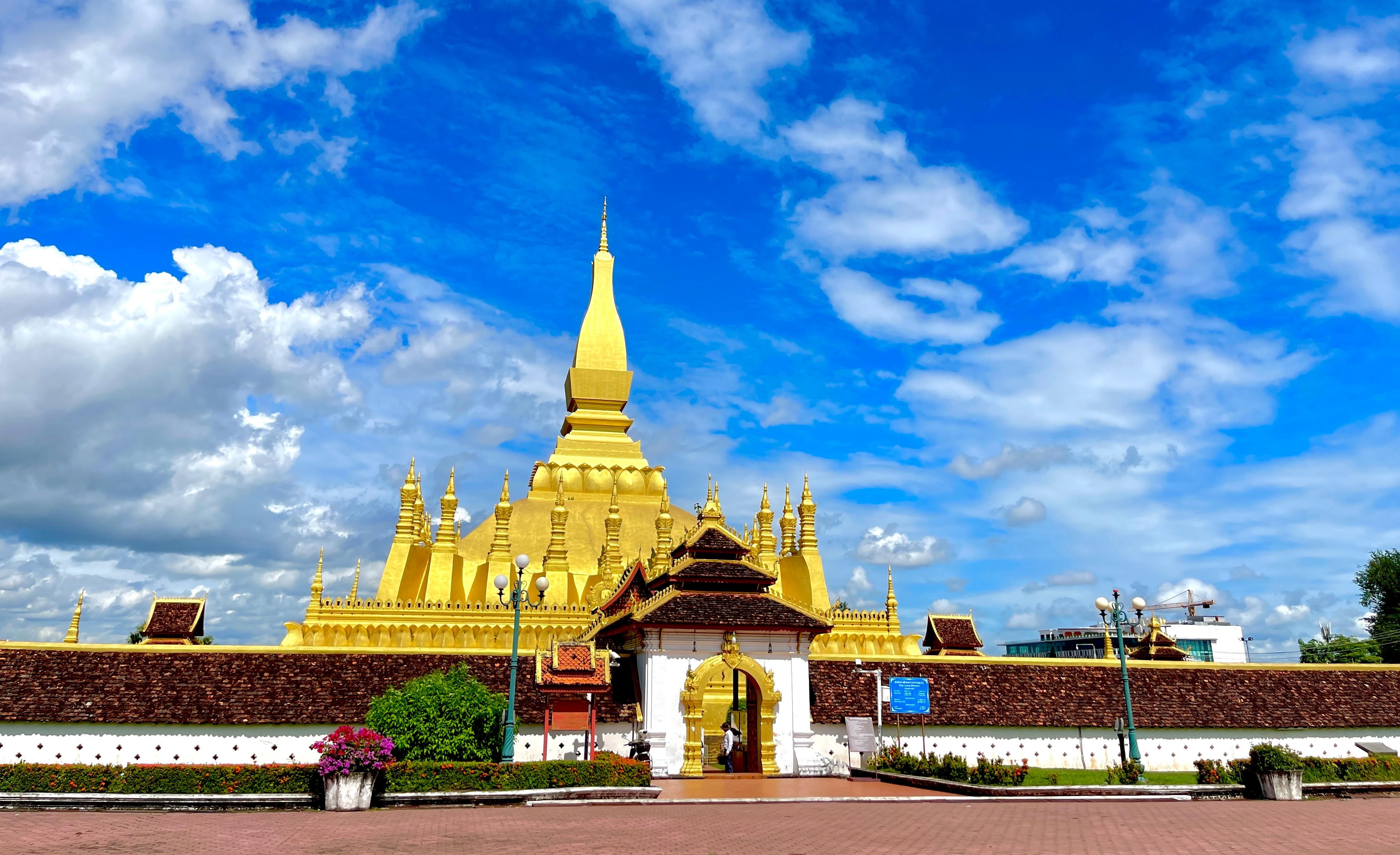 Vientiane: City Day Tour with New Laos Art Museum 3