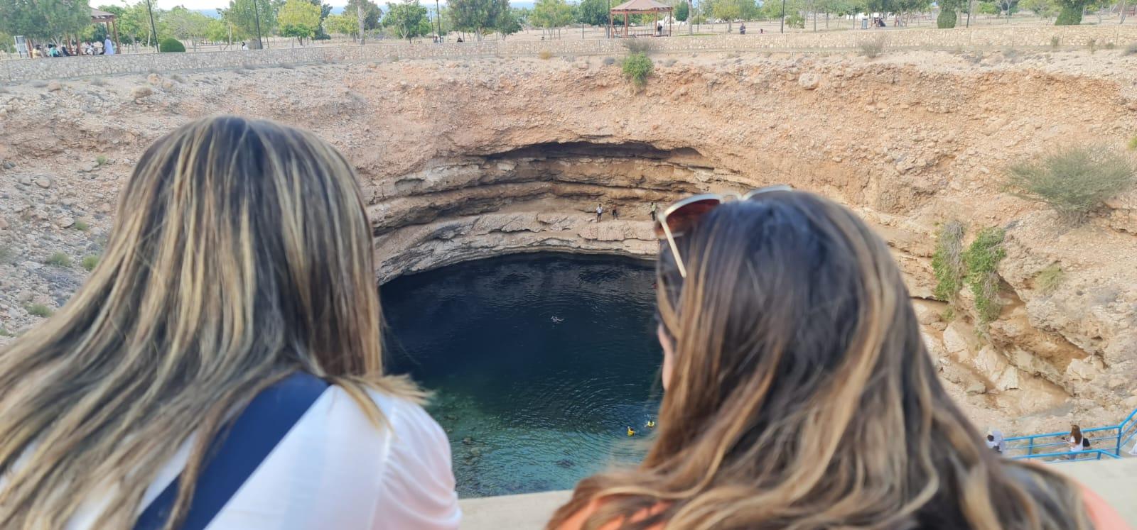Muscat: Wadi Al Jahal & Bimmah Sinkhole Day Trip